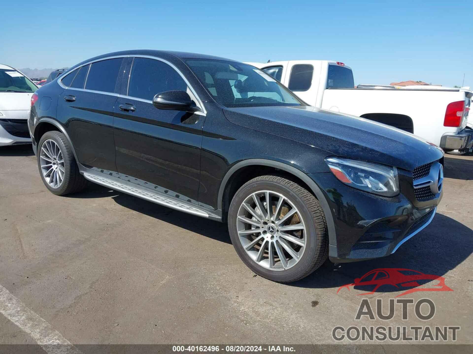 MERCEDES-BENZ GLC 300 COUPE 2017 - WDC0J4KB1HF248232