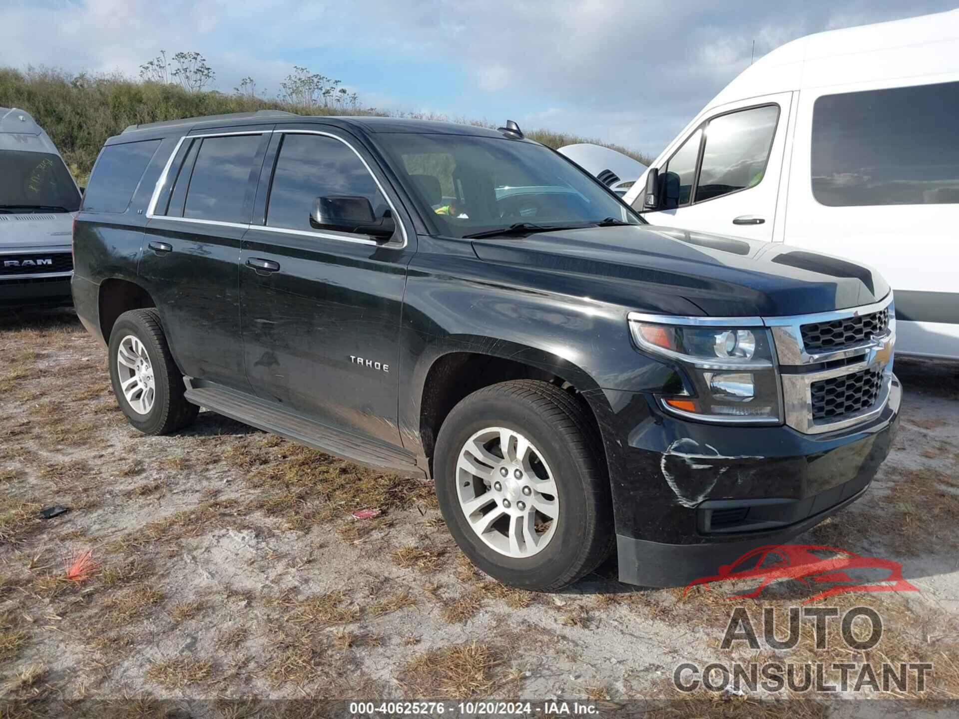 CHEVROLET TAHOE 2018 - 1GNSCBKCXJR209463