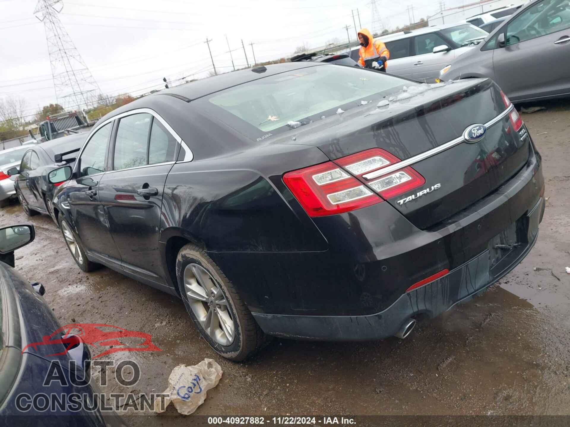 FORD TAURUS 2013 - 1FAHP2E82DG171490