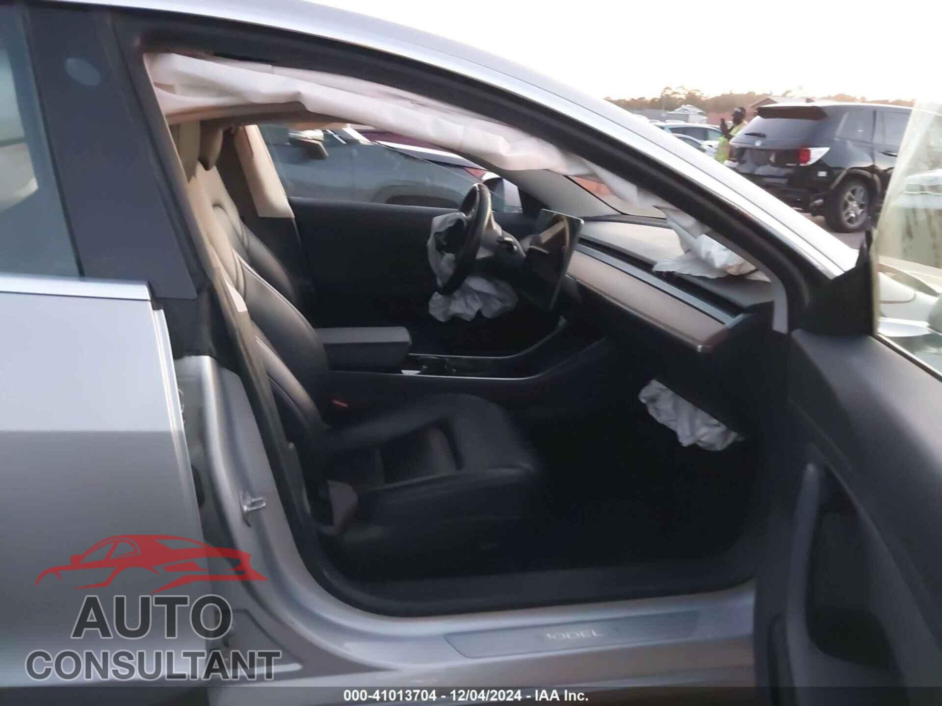 TESLA MODEL 3 2018 - 5YJ3E1EB5JF065265