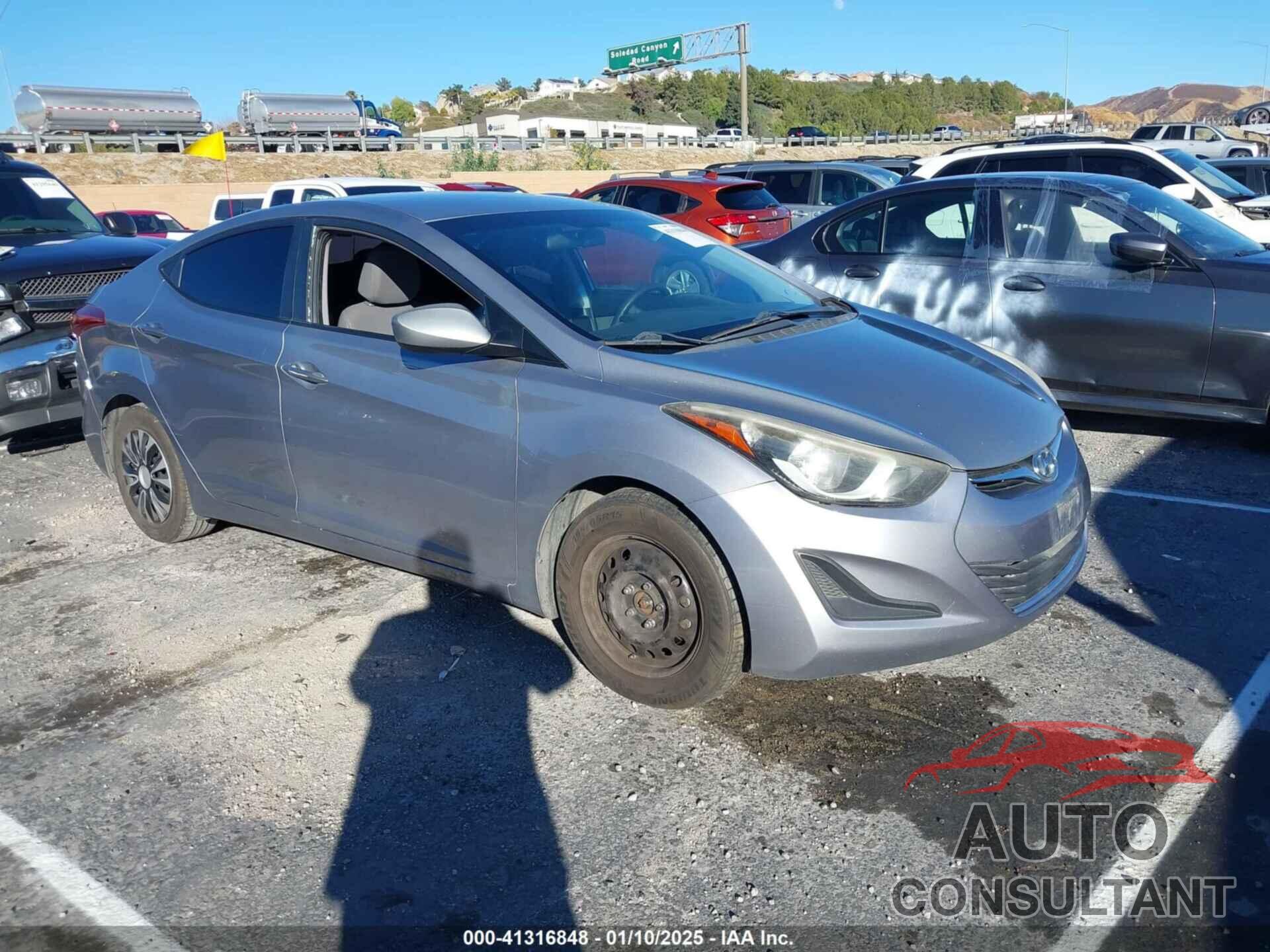 HYUNDAI ELANTRA 2016 - 5NPDH4AE5GH731645