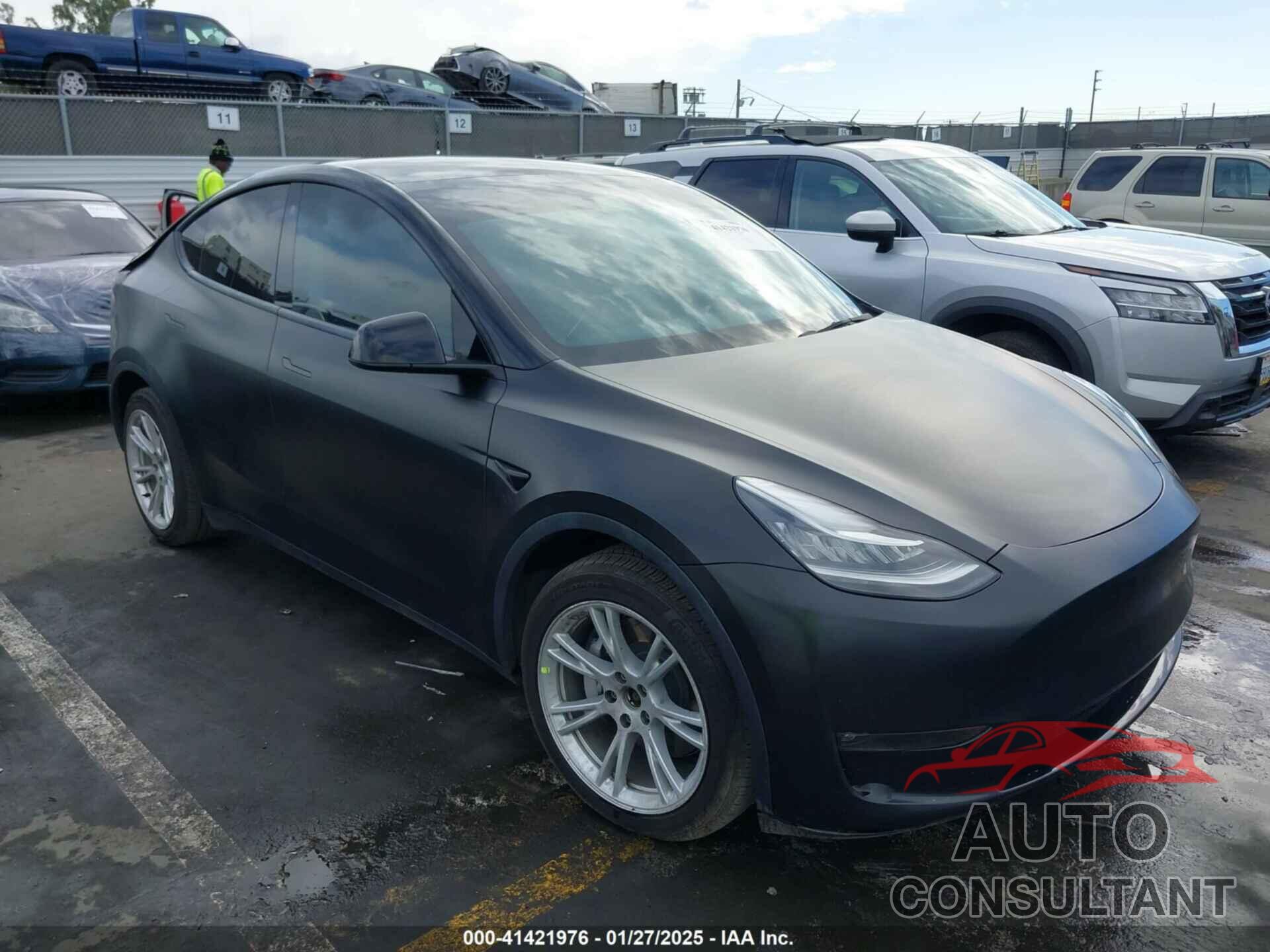 TESLA MODEL Y 2021 - 5YJYGDEE0MF274204