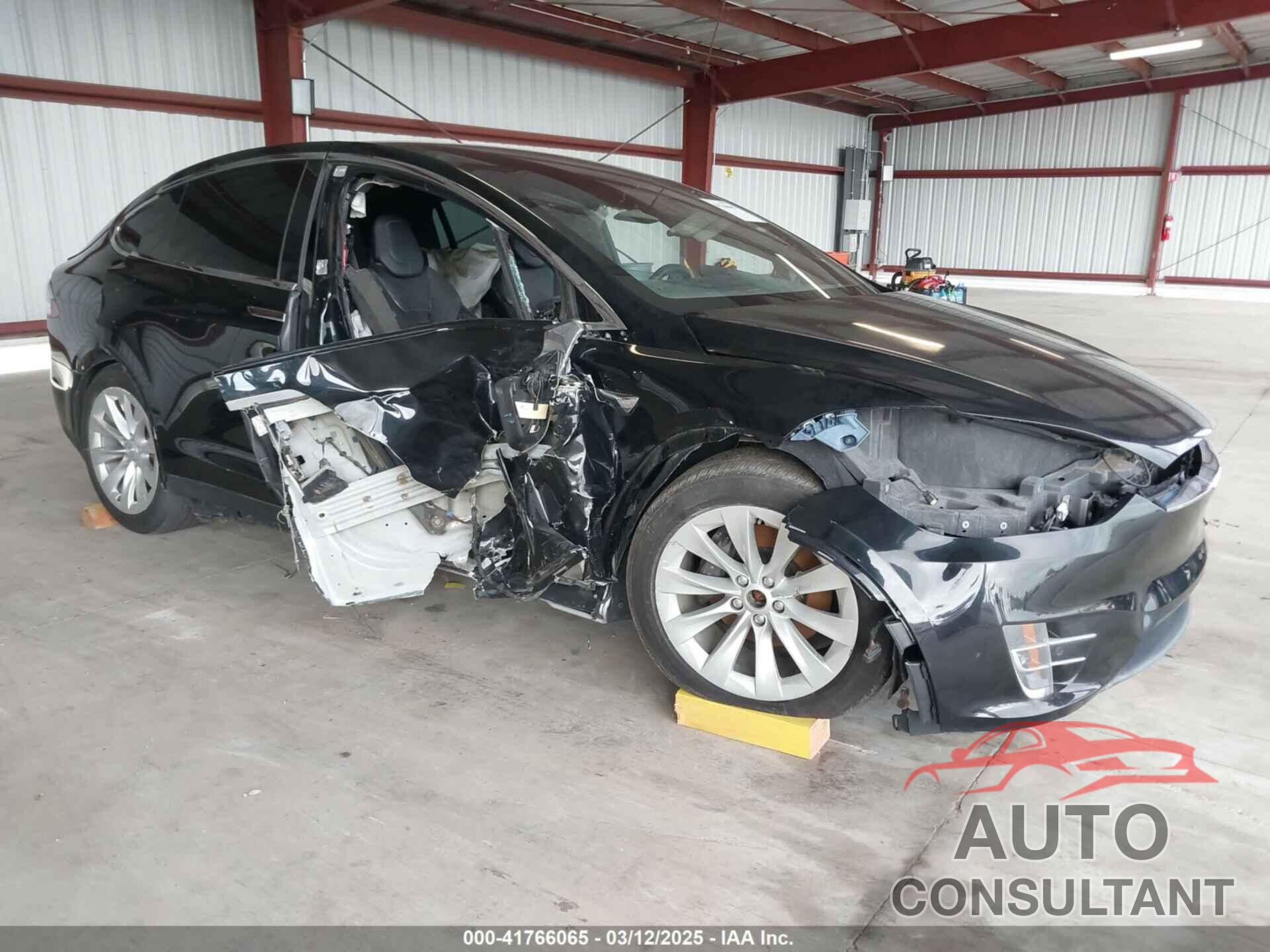 TESLA MODEL X 2017 - 5YJXCAE21HF041207