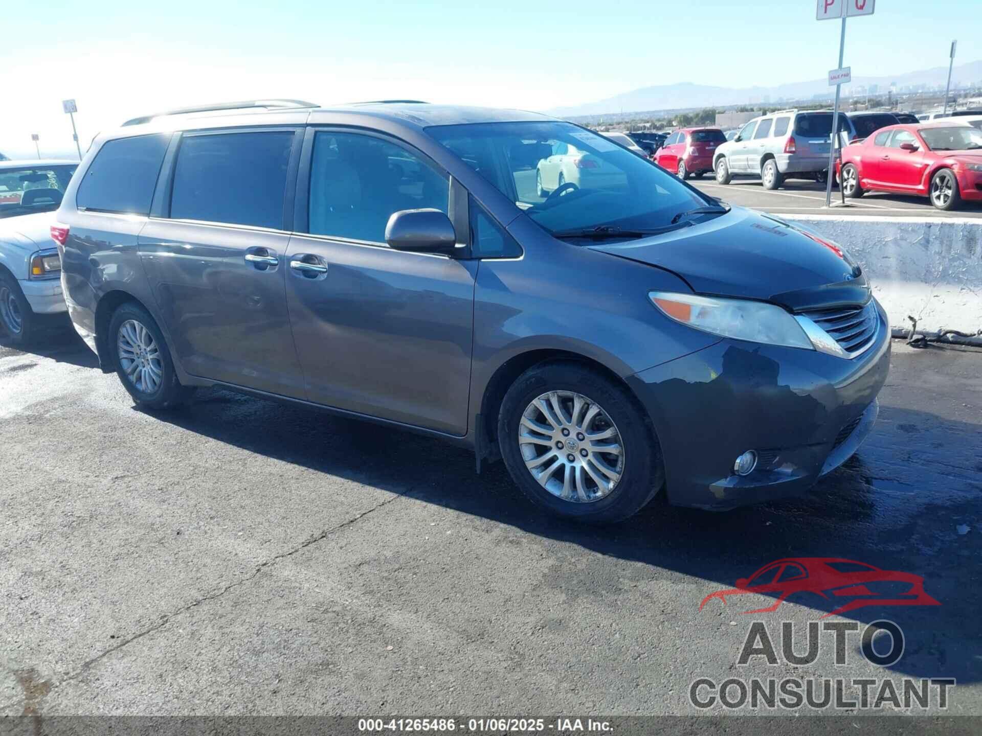 TOYOTA SIENNA 2015 - 5TDYK3DC4FS576442