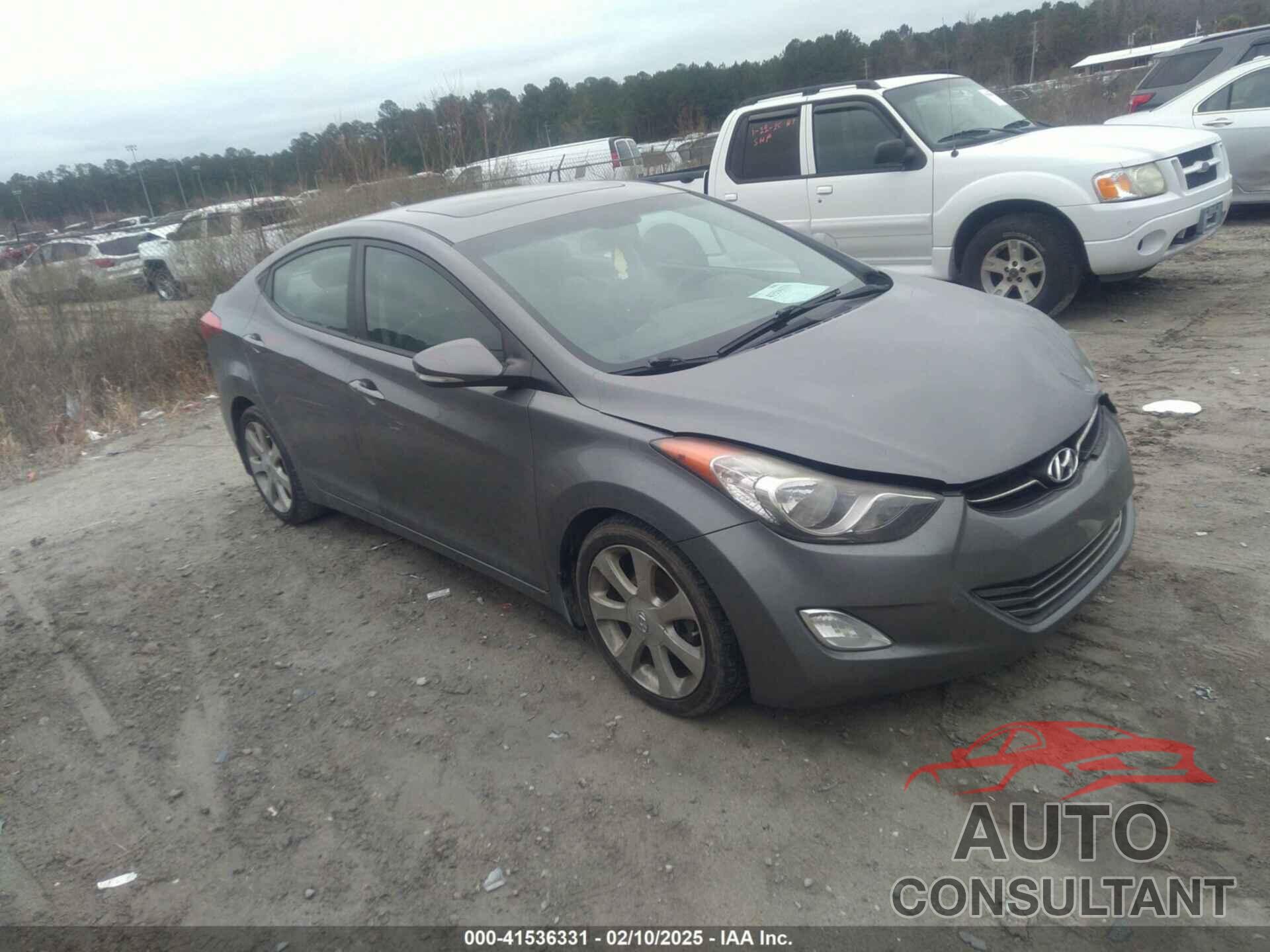 HYUNDAI ELANTRA 2013 - 5NPDH4AE3DH386191