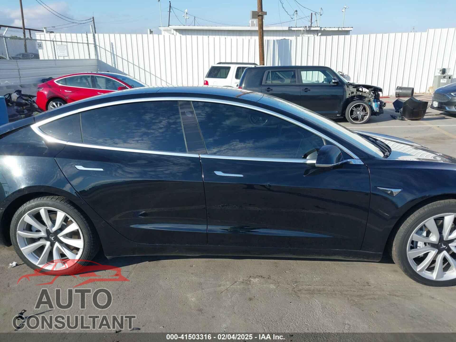 TESLA MODEL 3 2019 - 5YJ3E1EA2KF190829