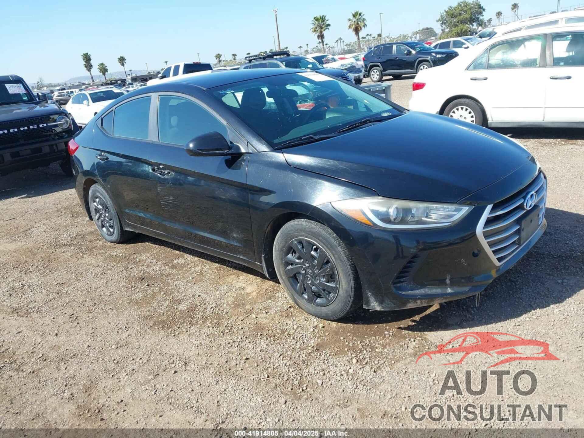 HYUNDAI ELANTRA 2018 - KMHD74LFXJU608473