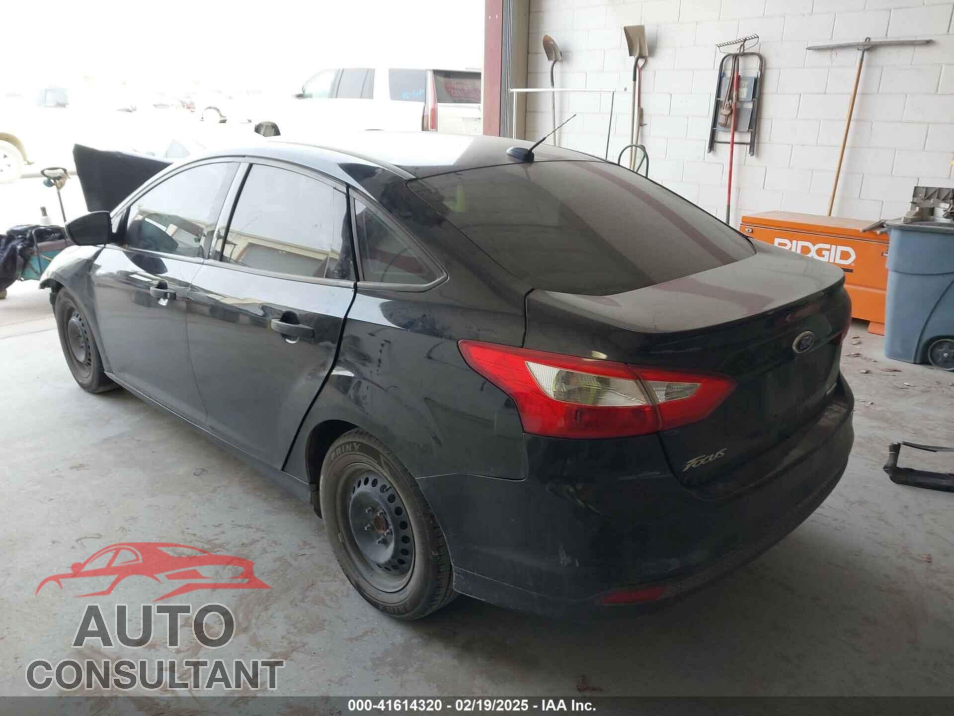 FORD FOCUS 2014 - 1FADP3E2XEL412706