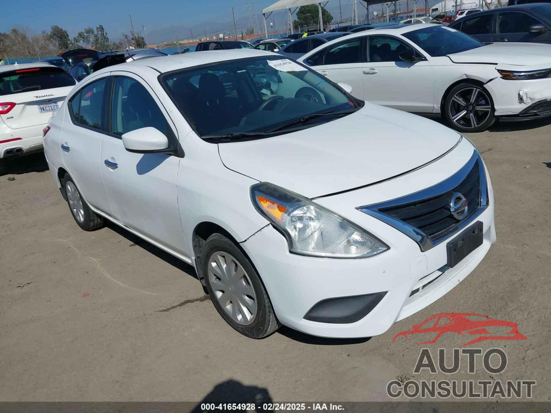 NISSAN VERSA 2015 - 3N1CN7AP1FL931219