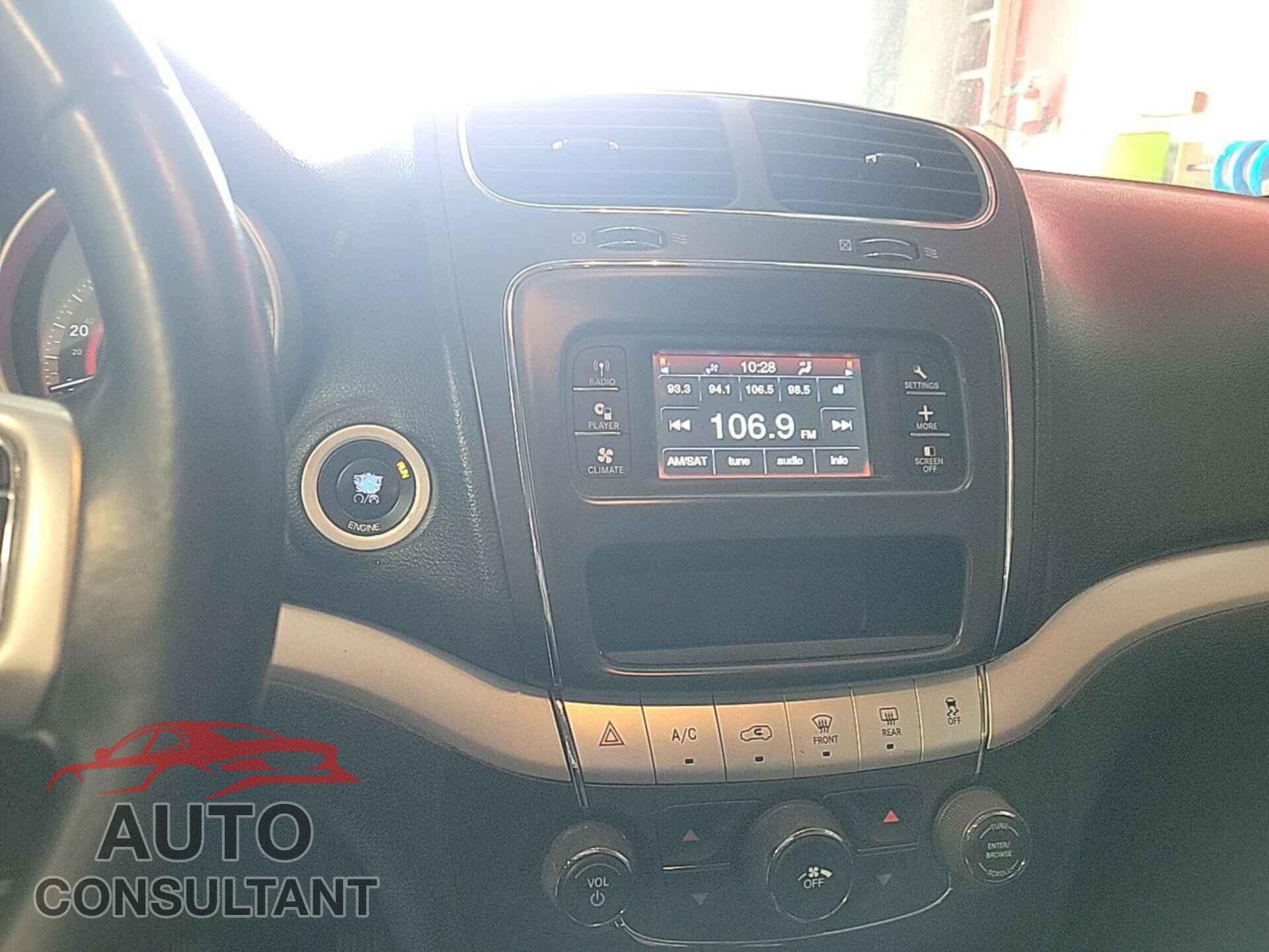 DODGE JOURNEY 2015 - 3C4PDCBG4FT517005