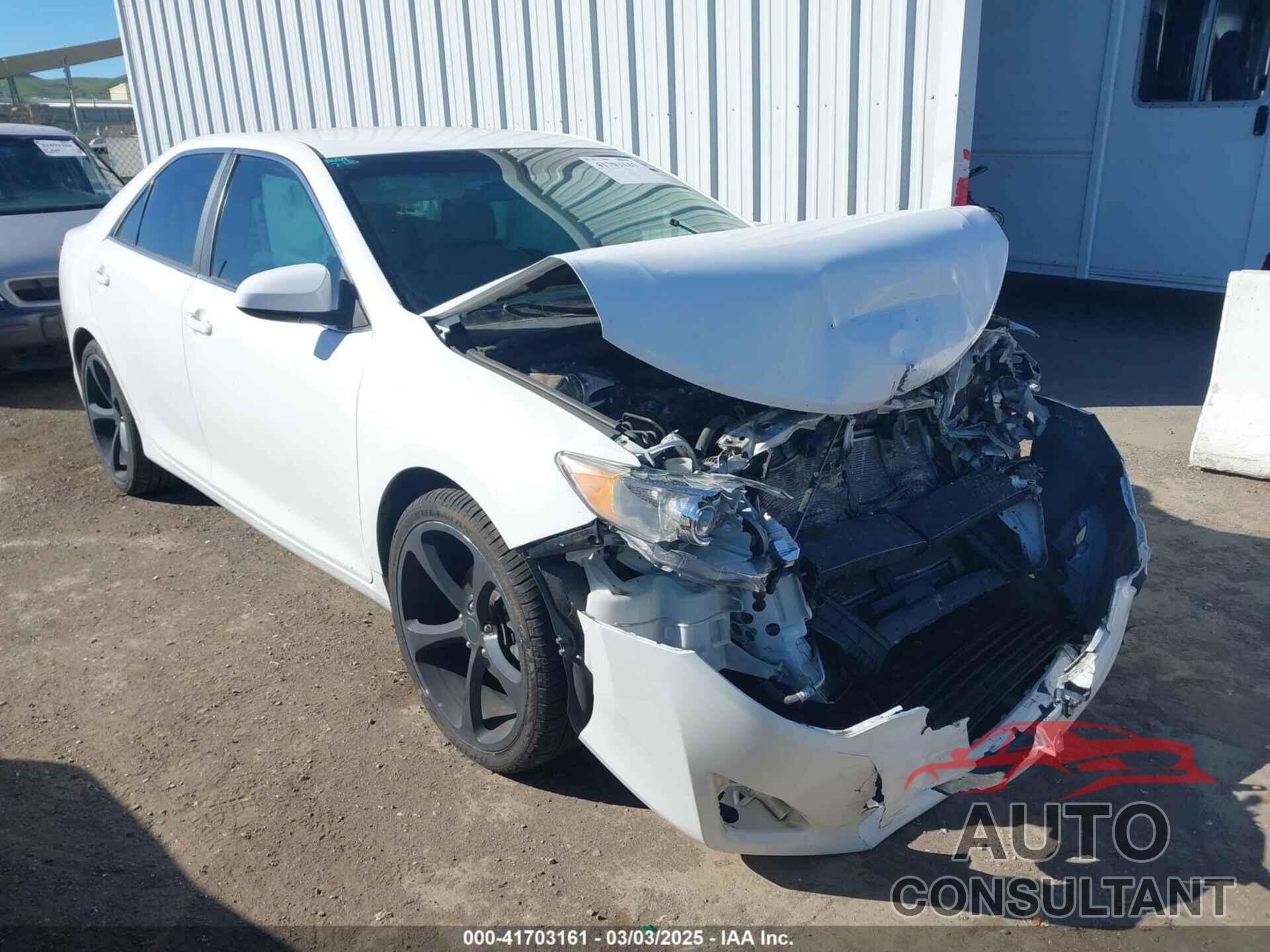 TOYOTA CAMRY 2013 - 4T4BF1FK4DR328401