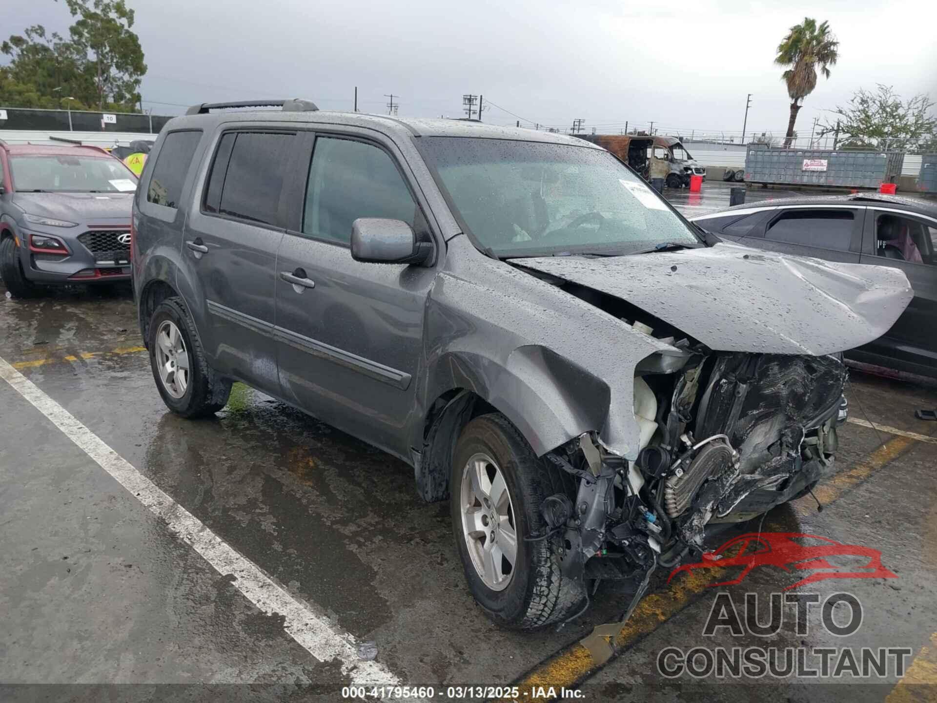 HONDA PILOT 2011 - 5FNYF3H49BB026174