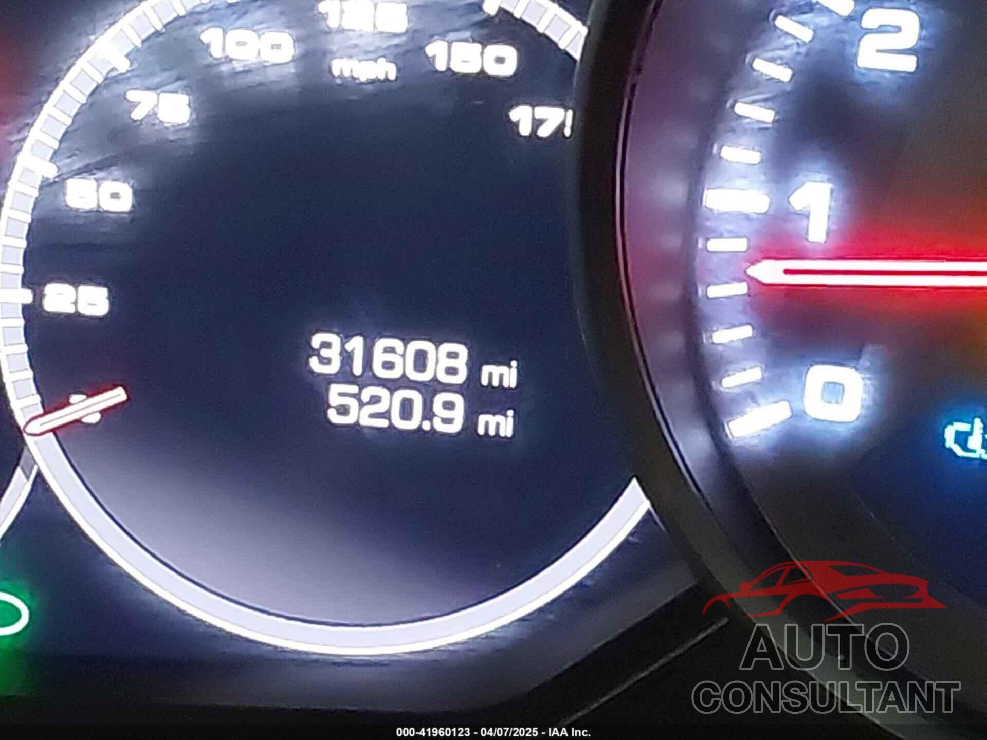 PORSCHE CAYENNE 2021 - WP1AA2AY2MDA02282