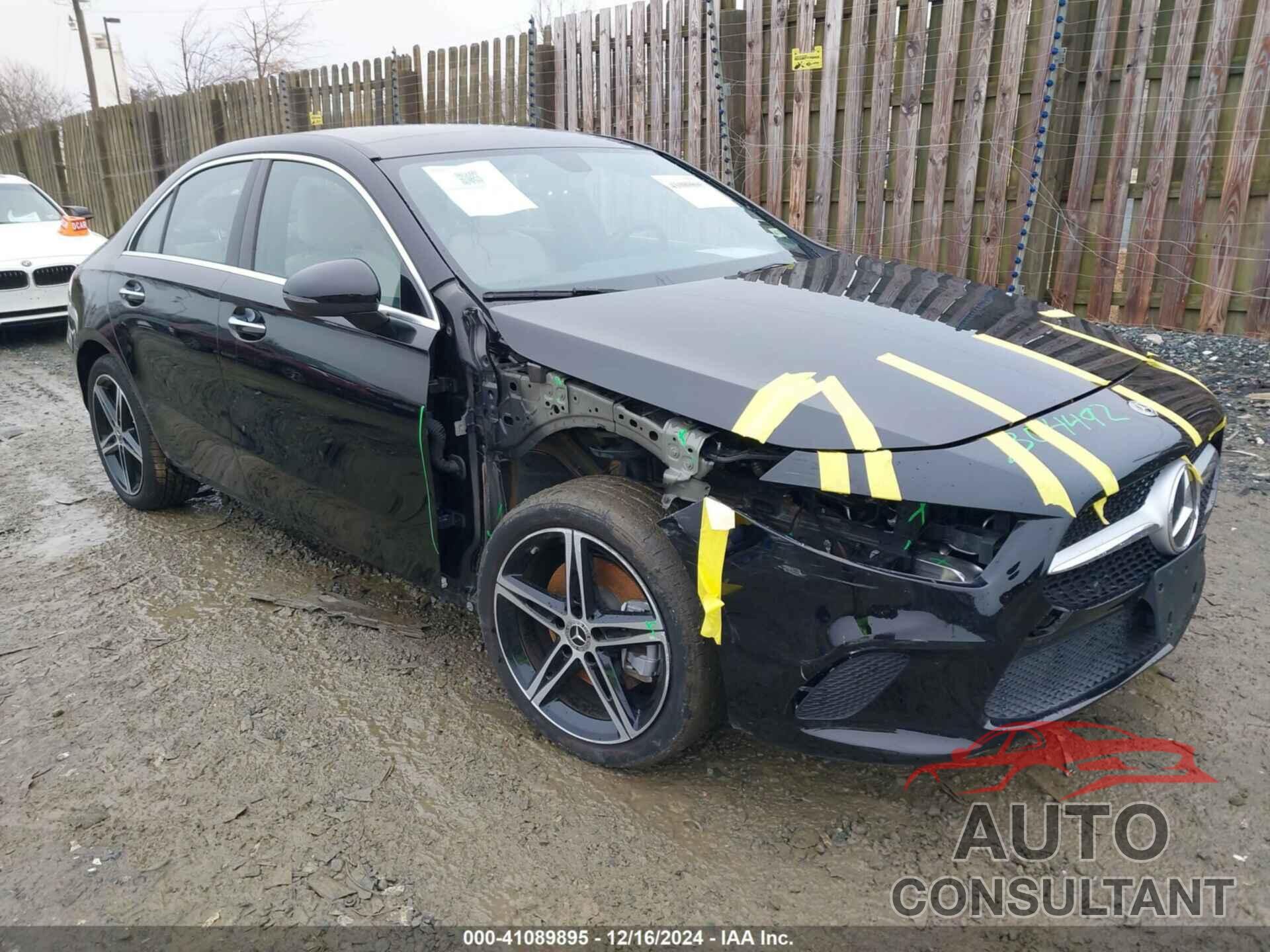 MERCEDES-BENZ A 220 2022 - W1K3G4FB4NJ367791