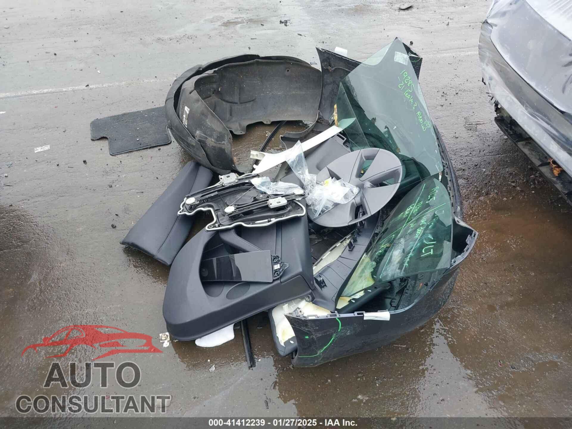 TESLA MODEL 3 2021 - 5YJ3E1EA0MF016938