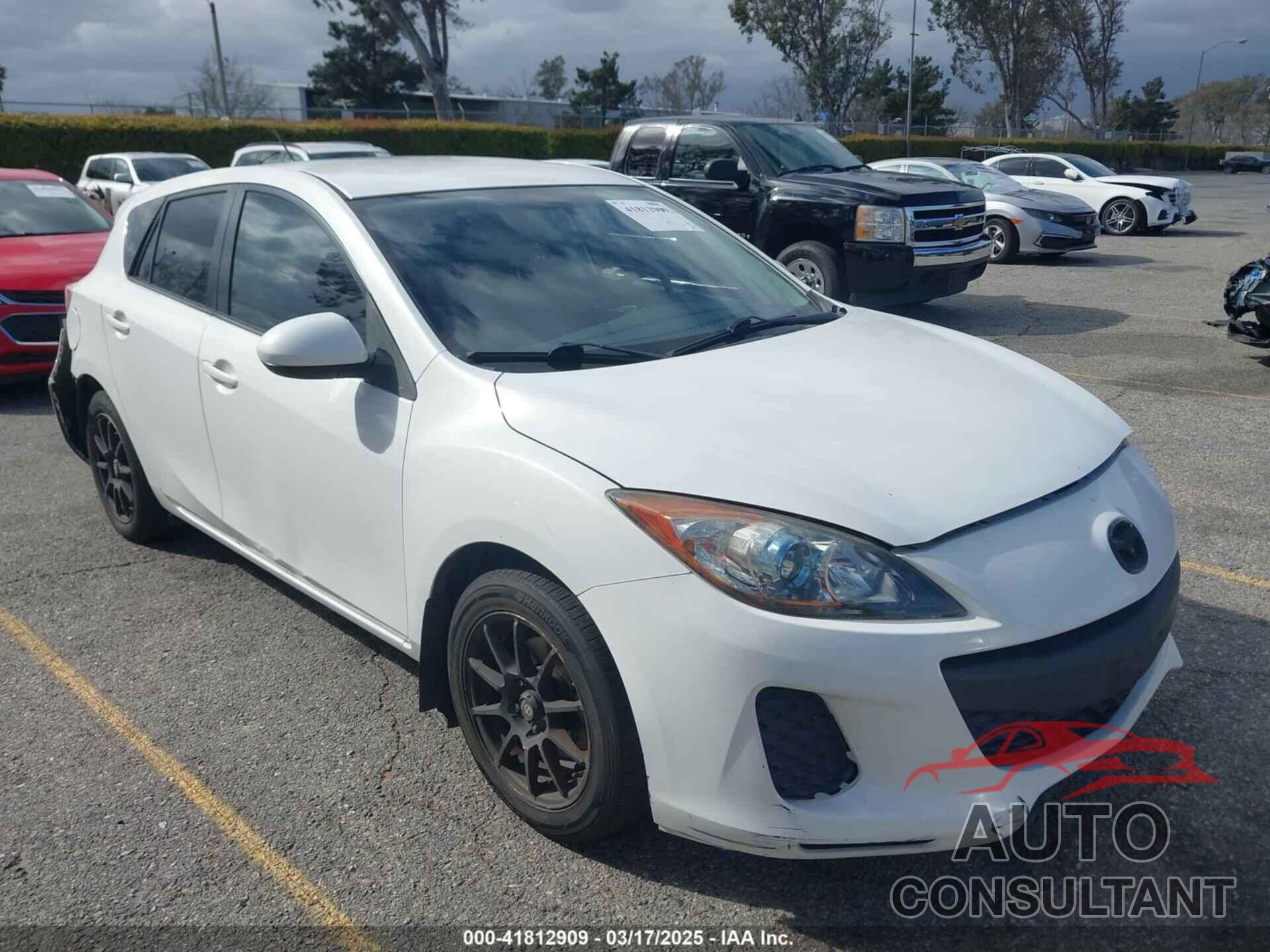 MAZDA MAZDA3 2012 - JM1BL1L82C1695636