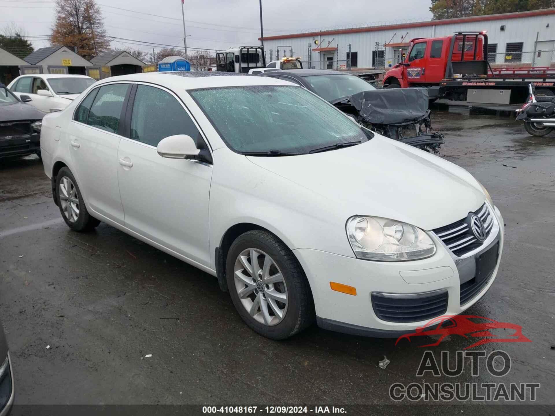VOLKSWAGEN JETTA 2010 - 3VWRZ7AJ4AM054216