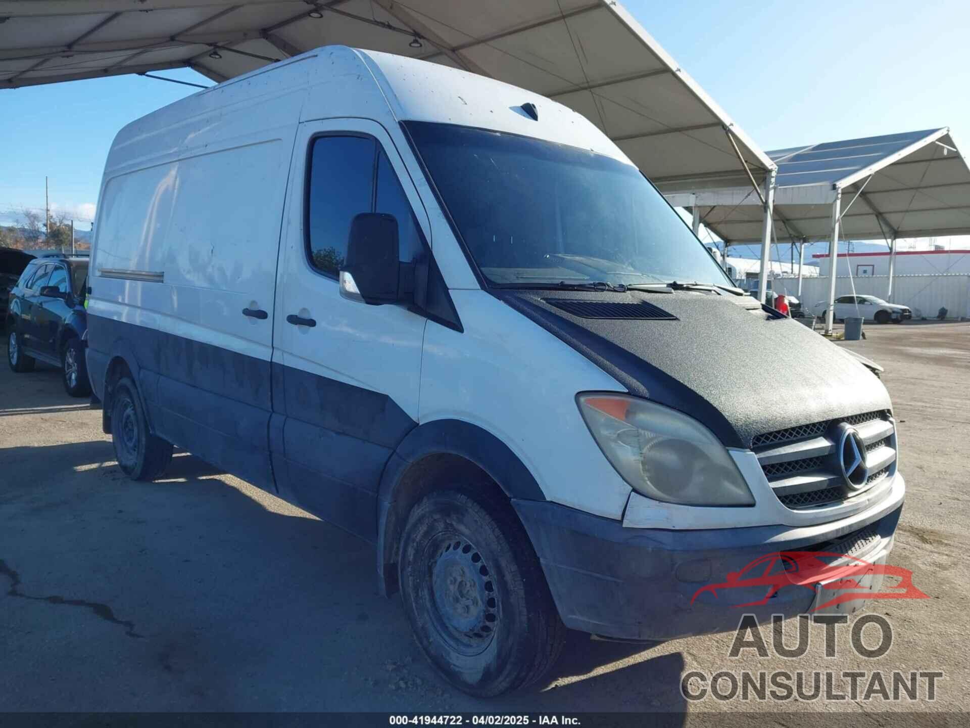 MERCEDES-BENZ SPRINTER VAN 2500 2010 - WD3PE7CC2A5440394