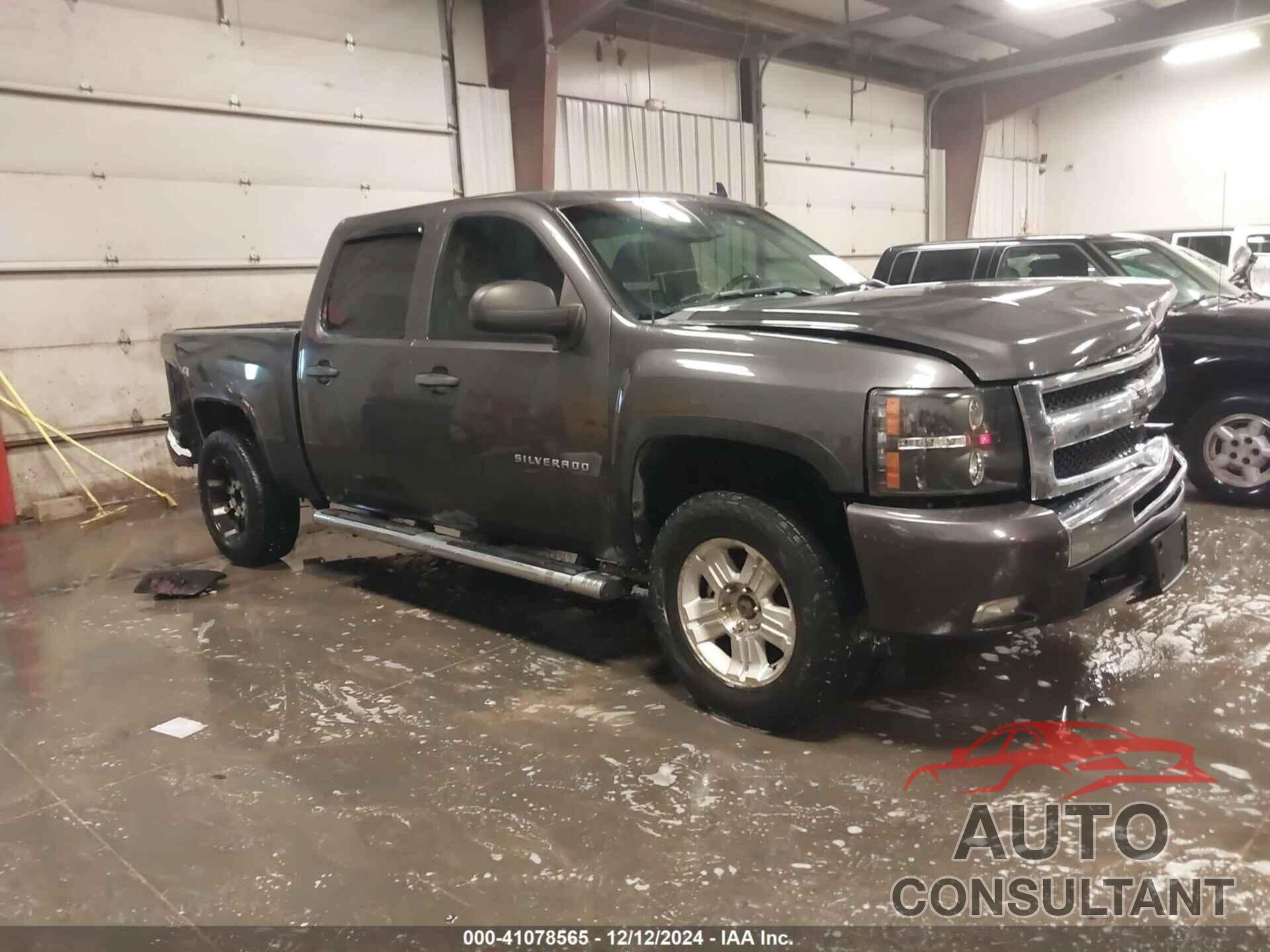 CHEVROLET SILVERADO 1500 2011 - 3GCPKSE33BG310147