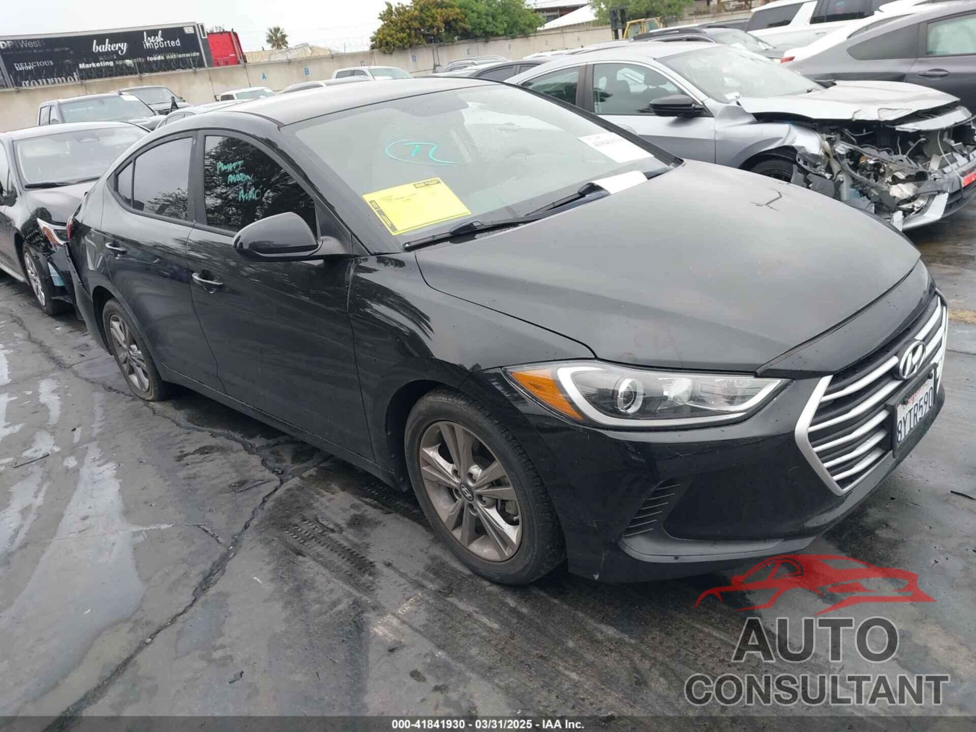 HYUNDAI ELANTRA 2018 - KMHD84LFXJU510301