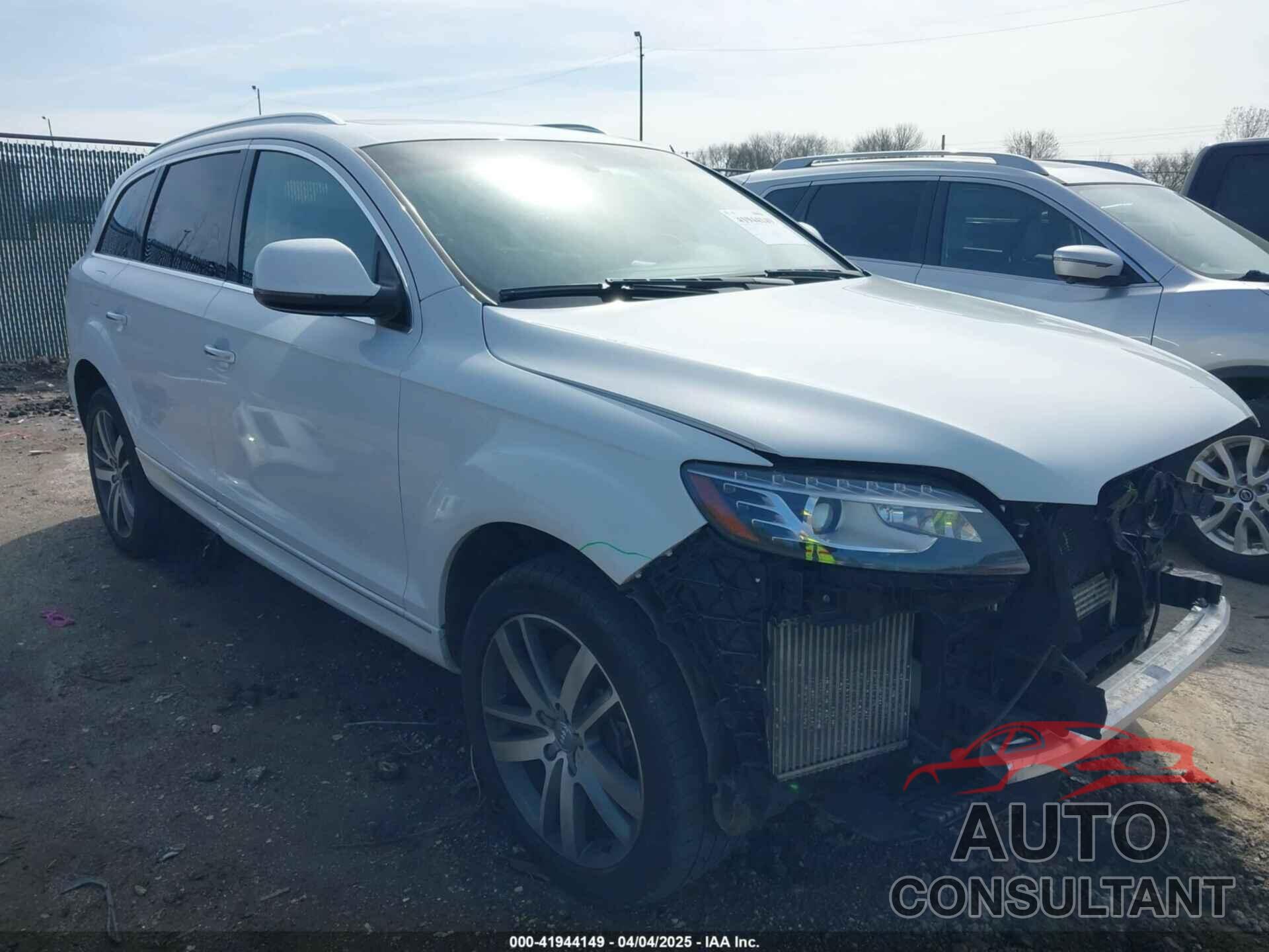 AUDI Q7 2015 - WA1LMAFE7FD009932