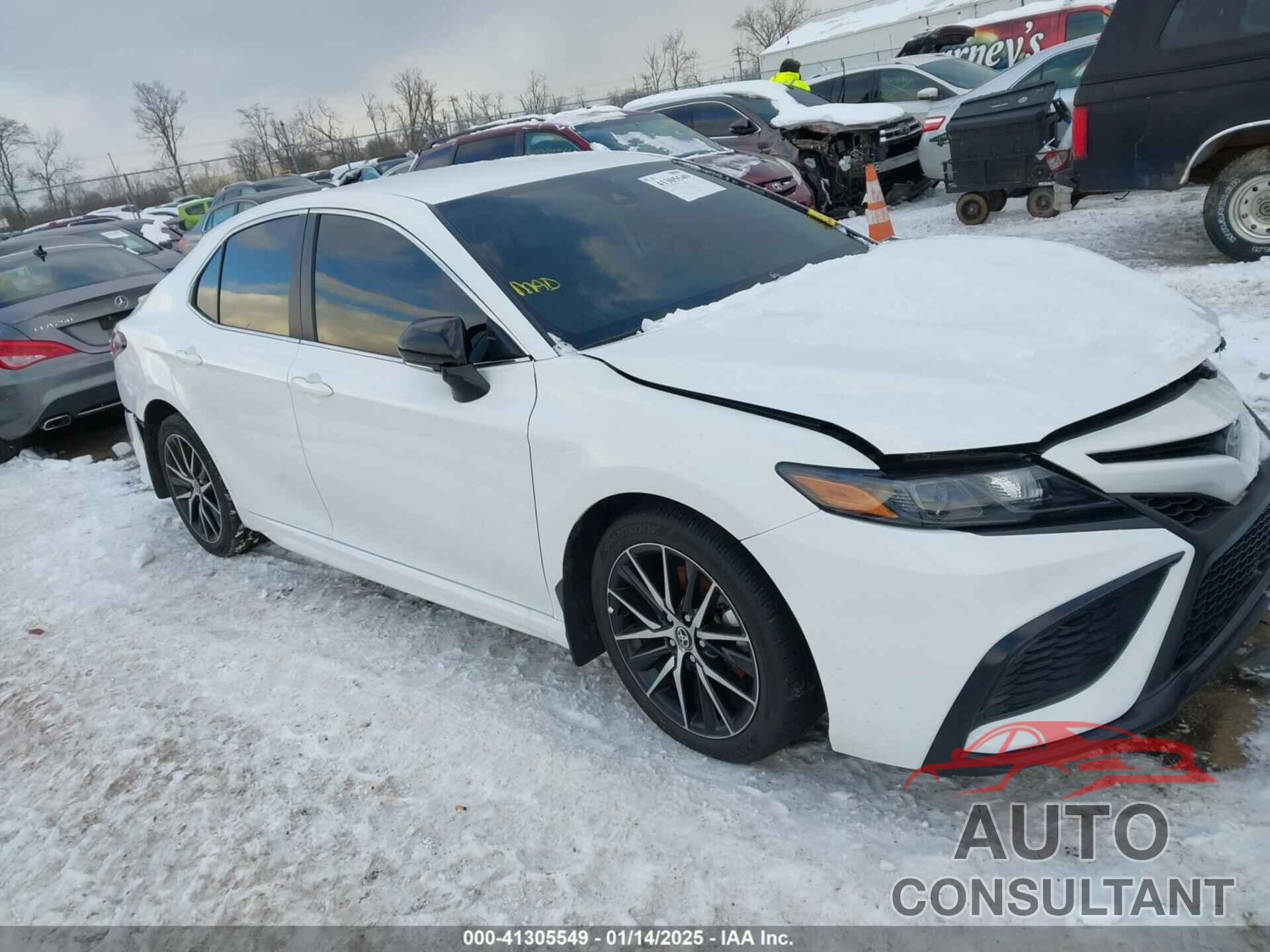 TOYOTA CAMRY 2024 - 4T1G11AK3RU892649