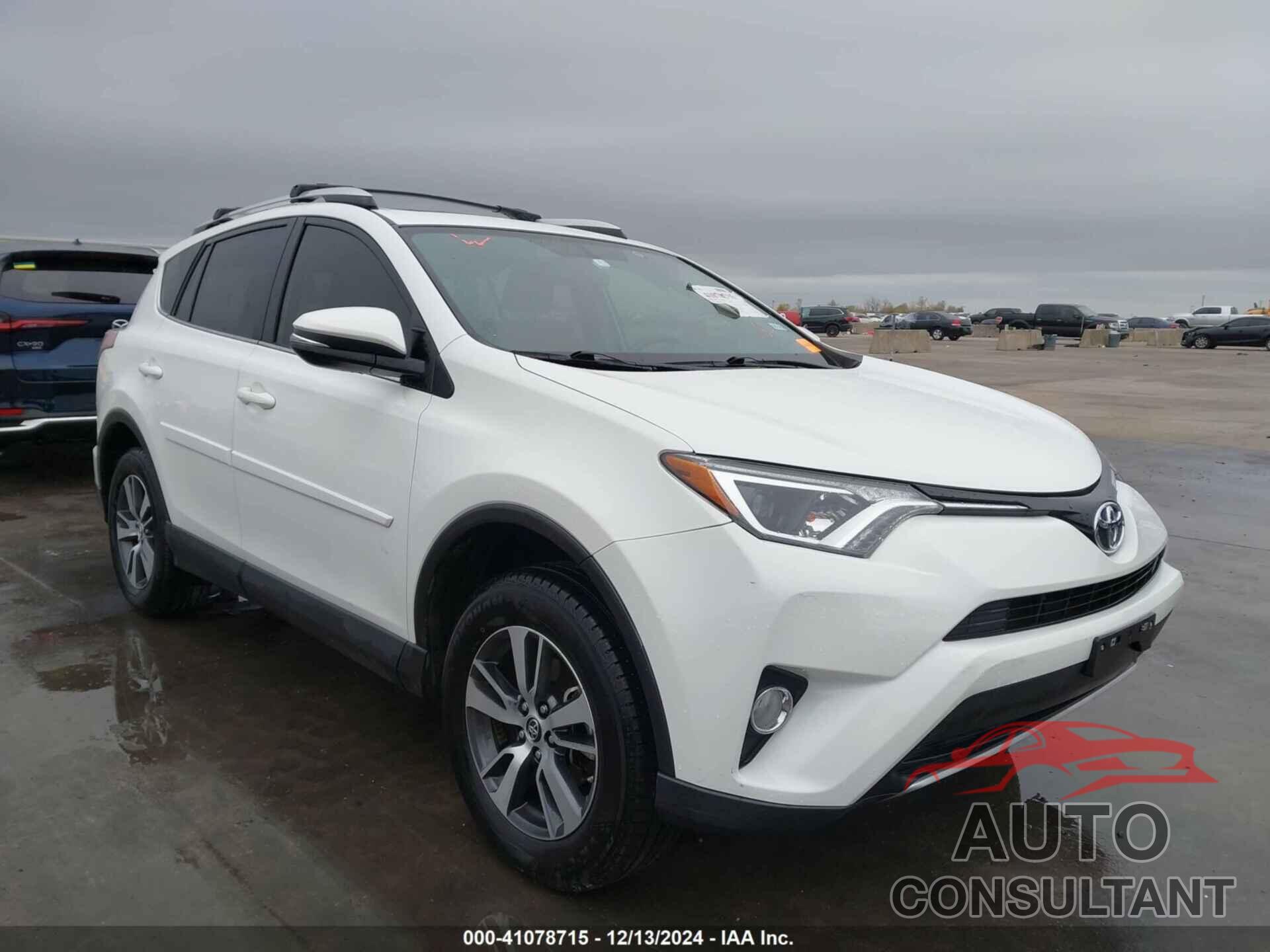 TOYOTA RAV4 2016 - JTMWFREV6GJ097971