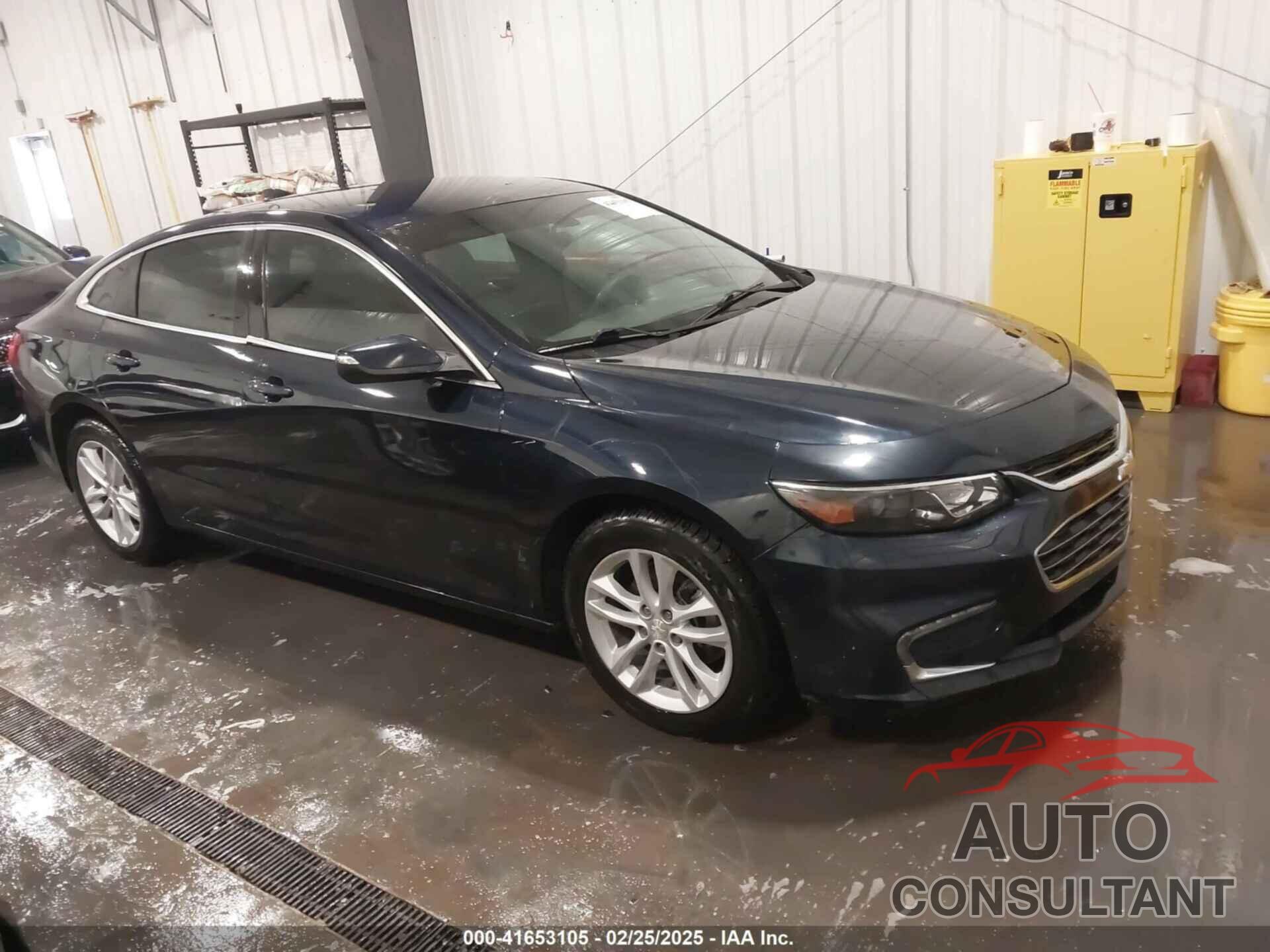 CHEVROLET MALIBU 2017 - 1G1ZE5ST5HF217297