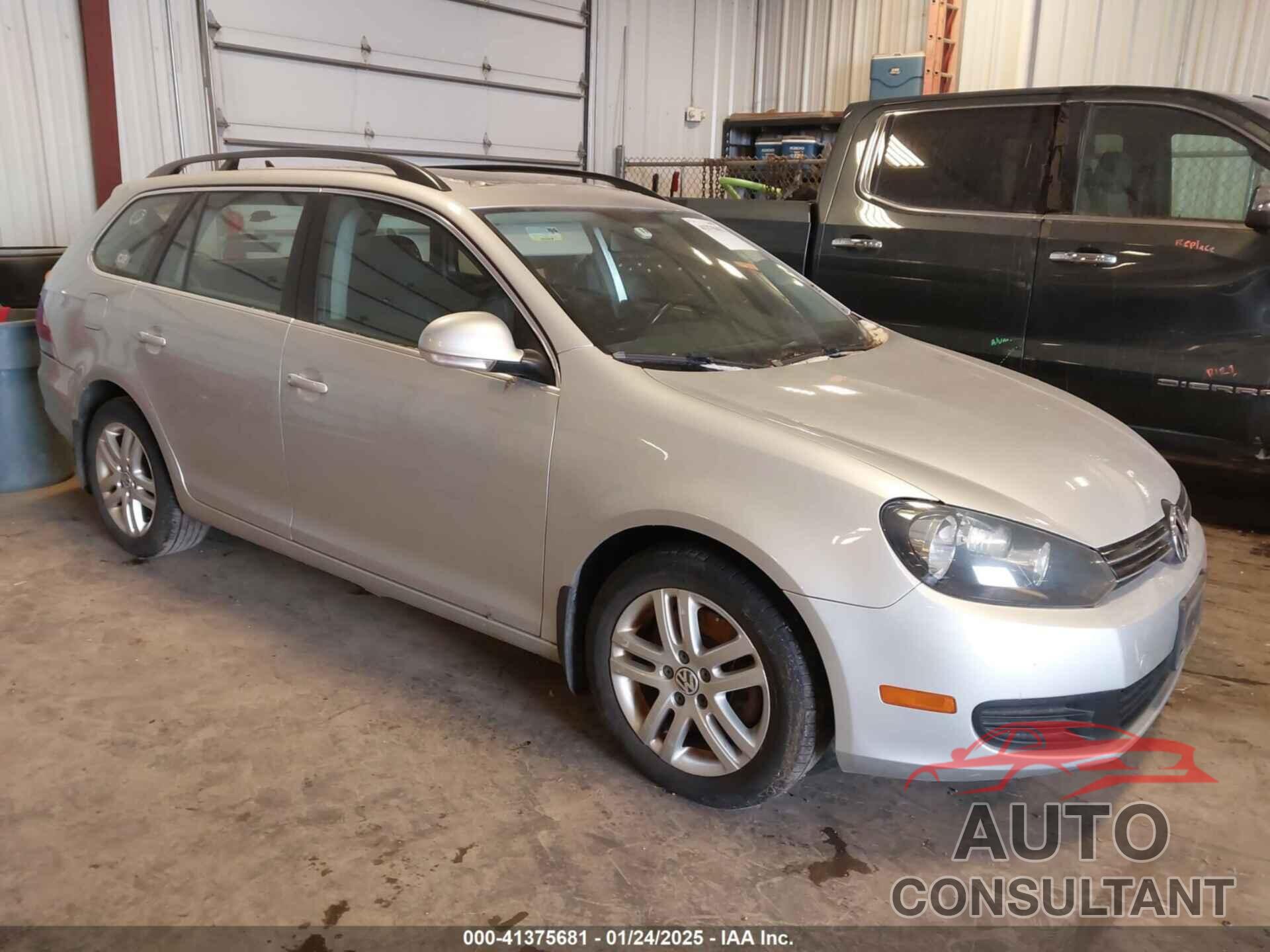 VOLKSWAGEN JETTA 2010 - 3VWTL7AJ4AM636081