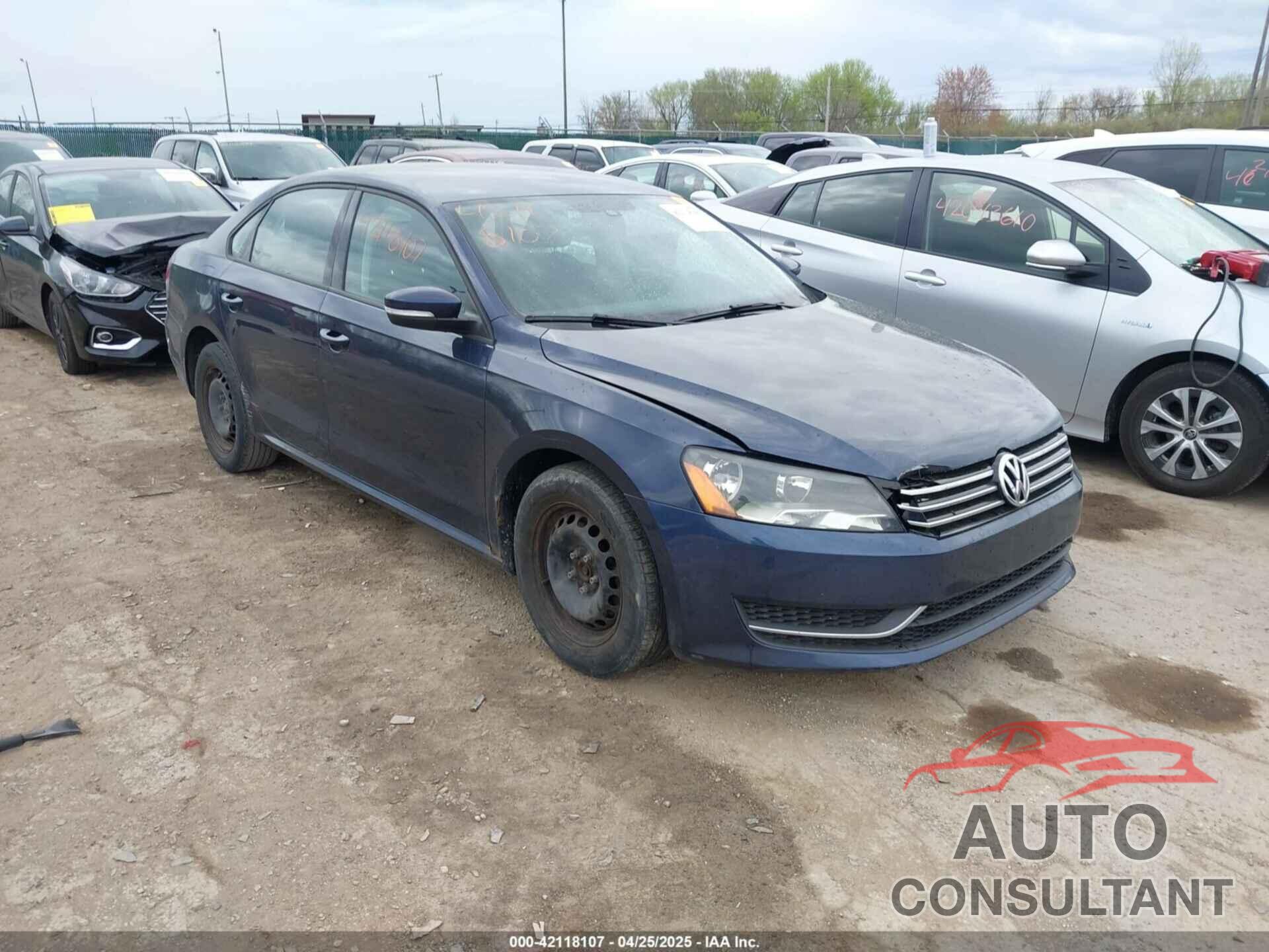VOLKSWAGEN PASSAT 2013 - 1VWAP7A31DC015545