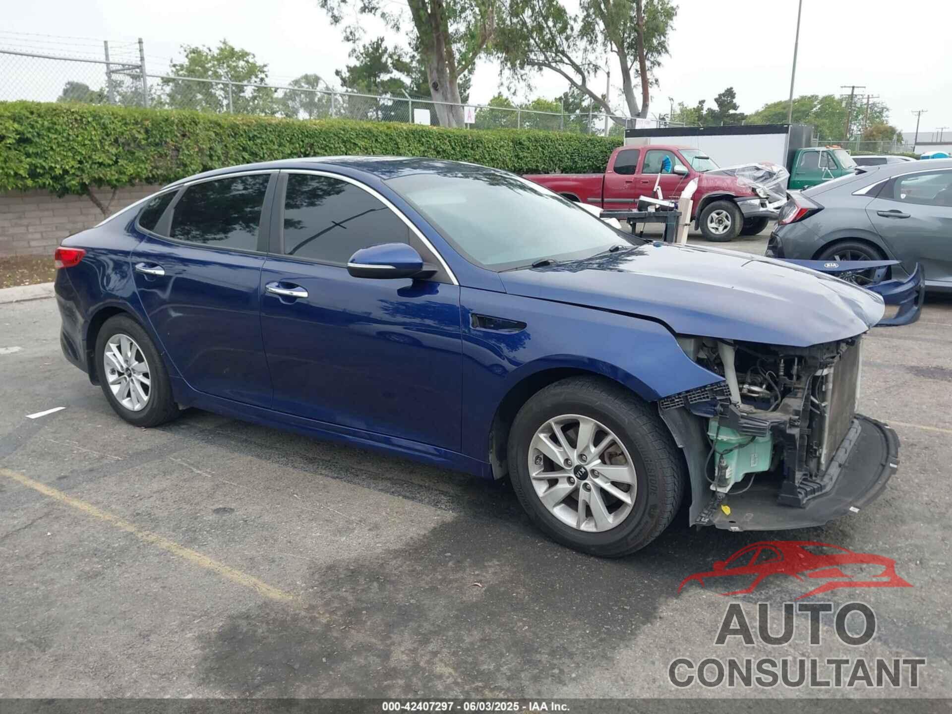 KIA OPTIMA 2017 - 5XXGT4L32HG142220