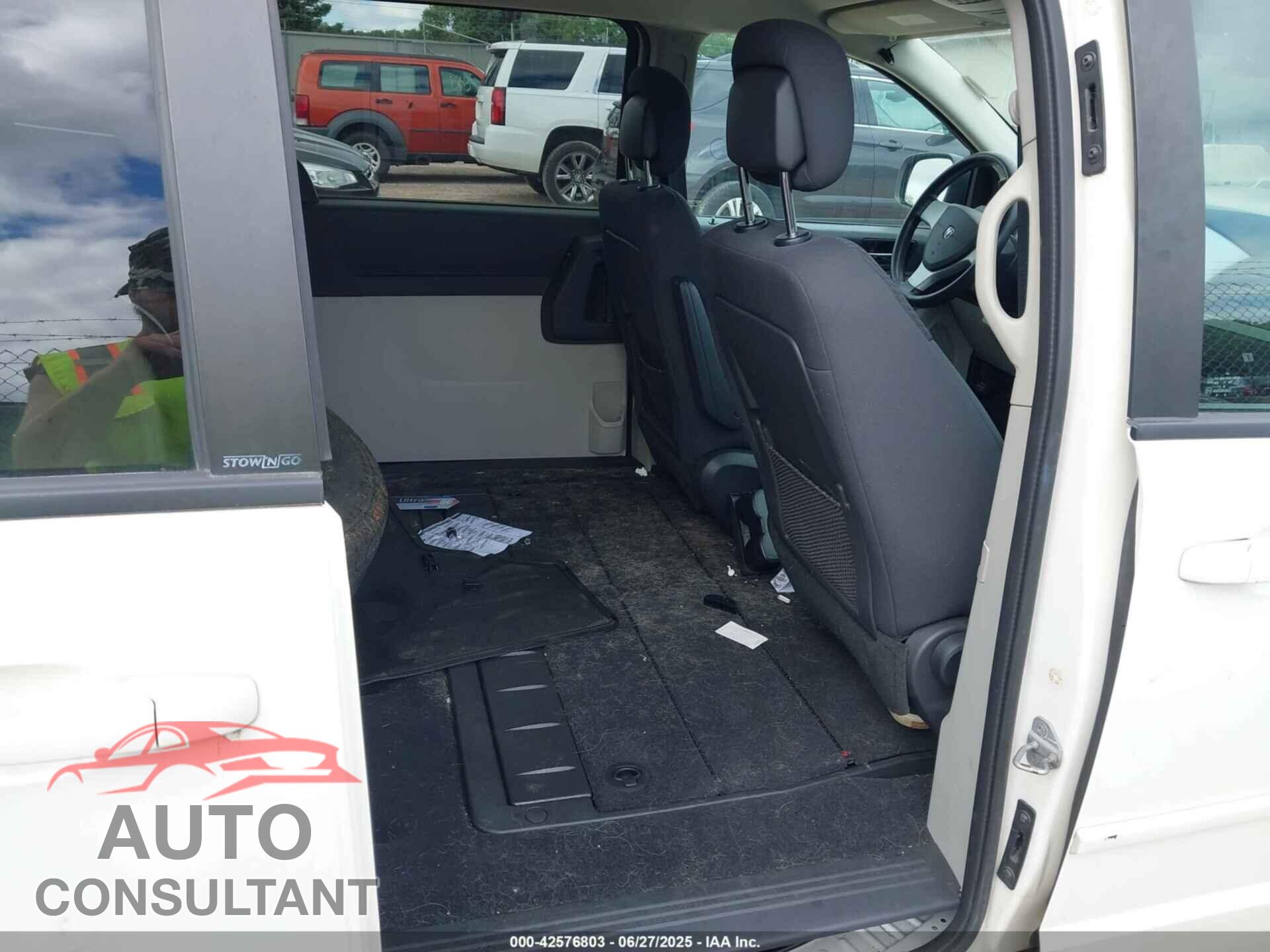 DODGE GRAND CARAVAN 2010 - 2D4RN4DE1AR483692
