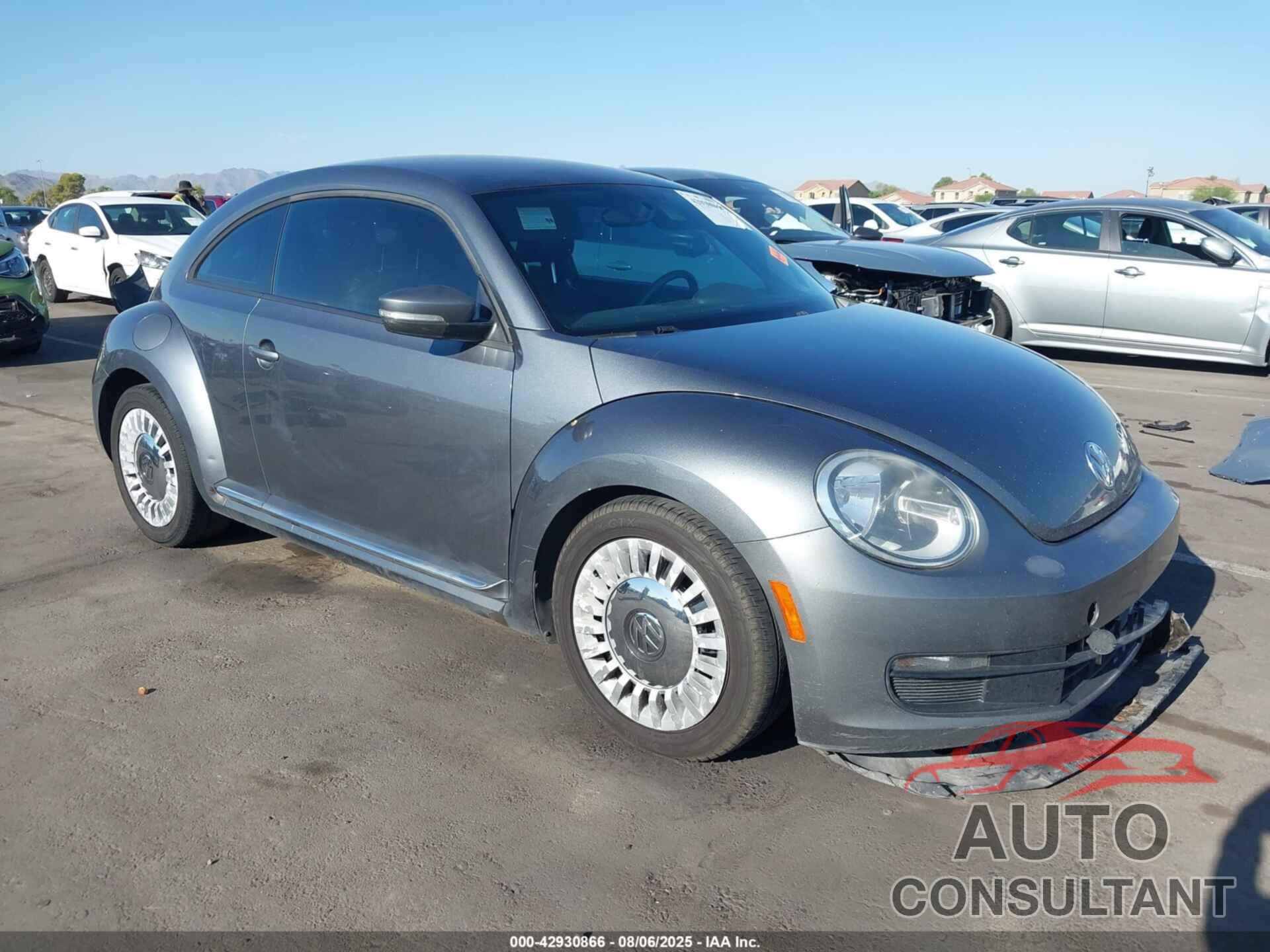 VOLKSWAGEN BEETLE 2013 - 3VWJP7AT3DM677853