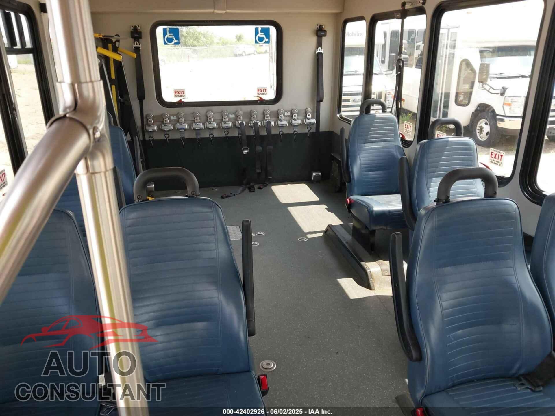 FORD E-450 CUTAWAY 2019 - 1FDFE4FS9KDC32048