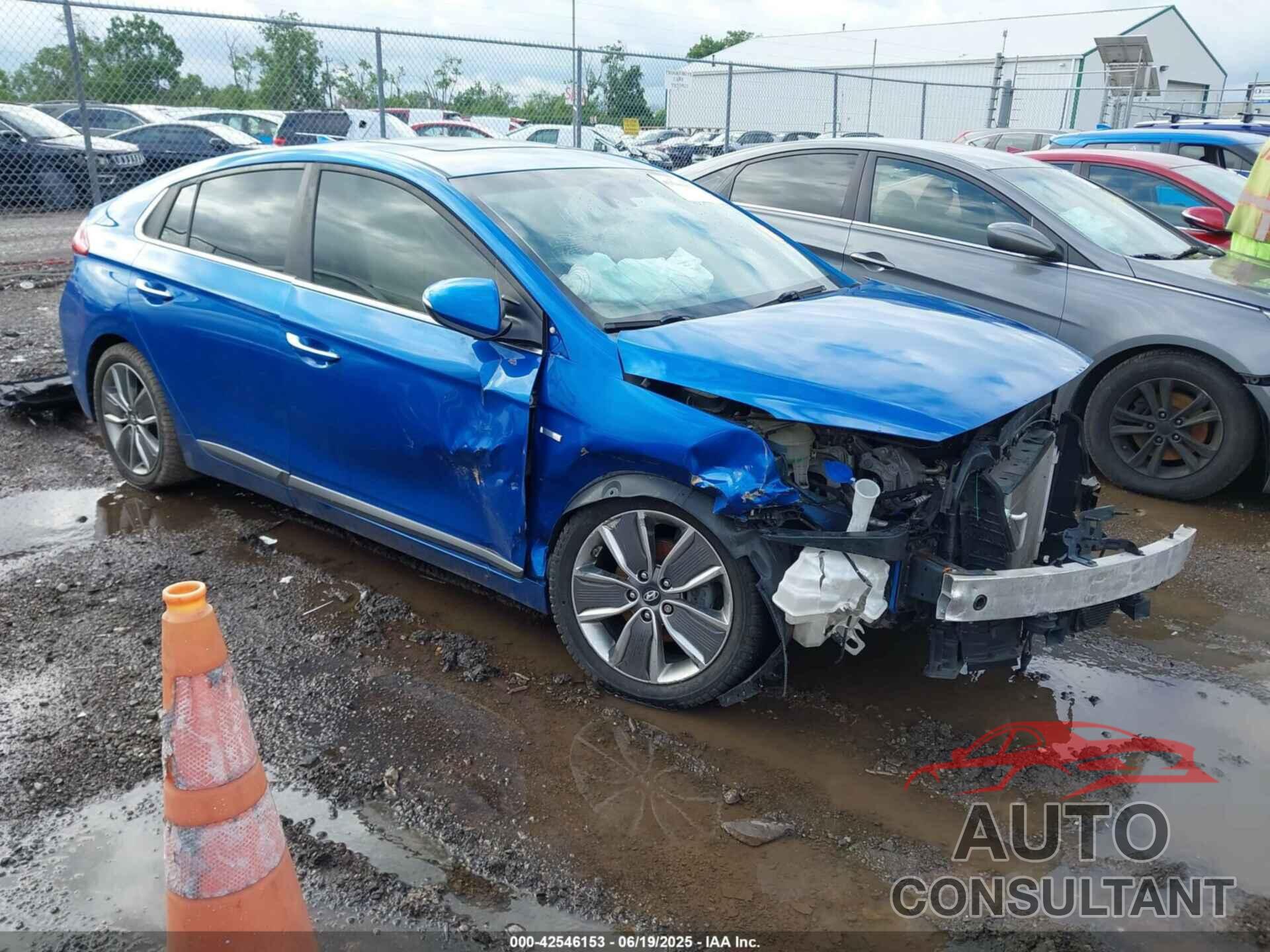 HYUNDAI IONIQ 2018 - KMHC05LC3JU077452