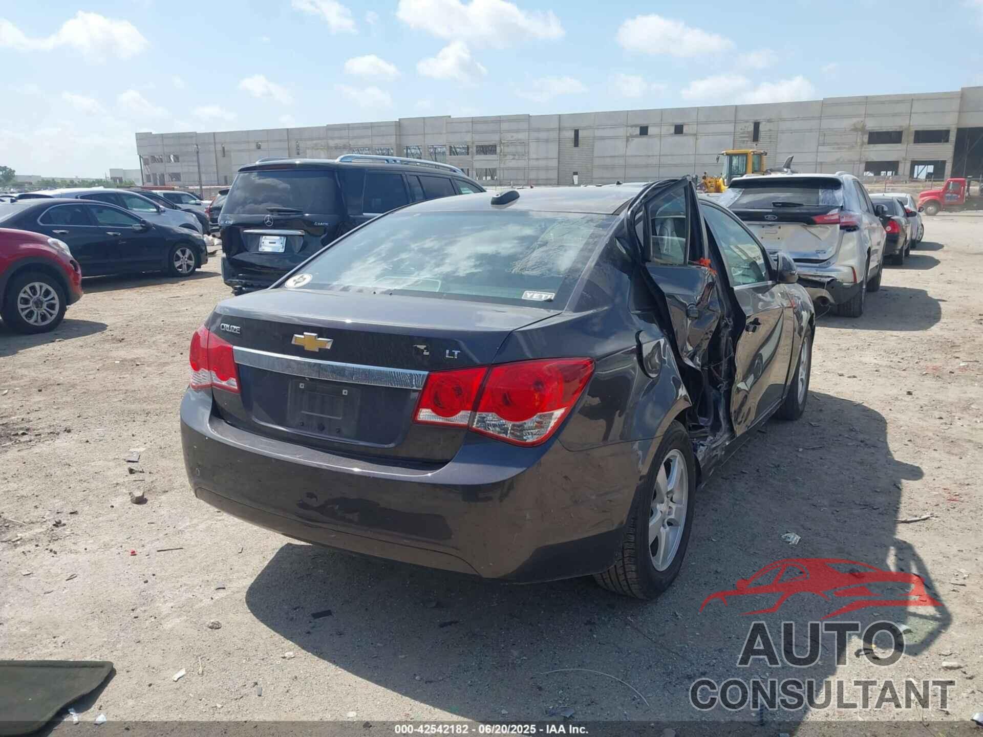 CHEVROLET CRUZE 2015 - 1G1PC5SBXF7223964