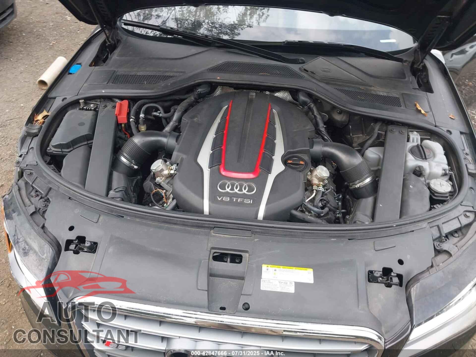 AUDI S8 2013 - WAUD2AFD9DN033113