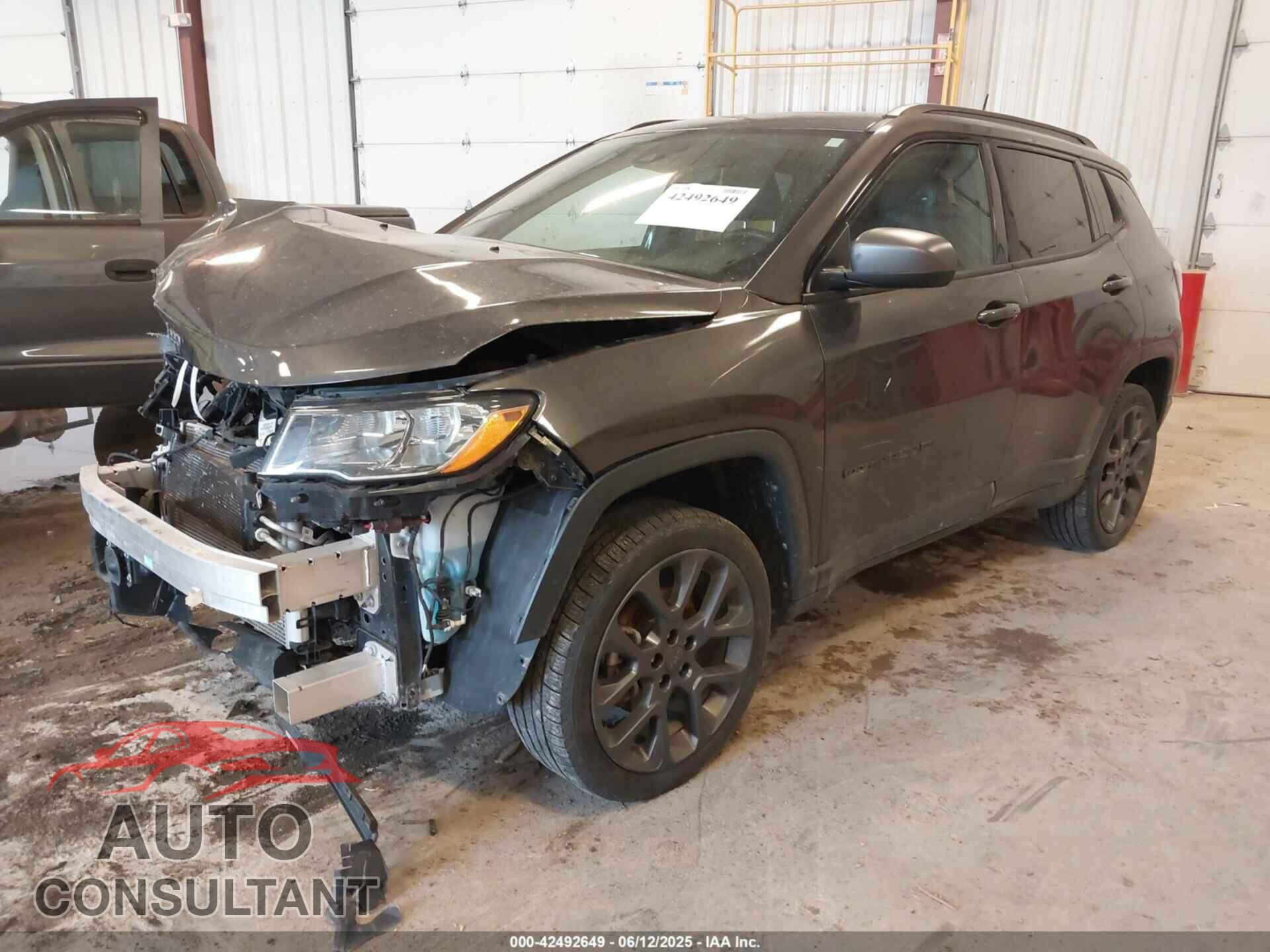 JEEP COMPASS 2021 - 3C4NJDEB4MT543171
