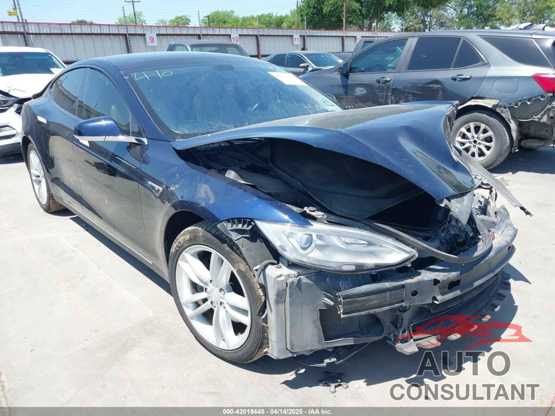 TESLA MODEL S 2014 - 5YJSA1H13EFP56195