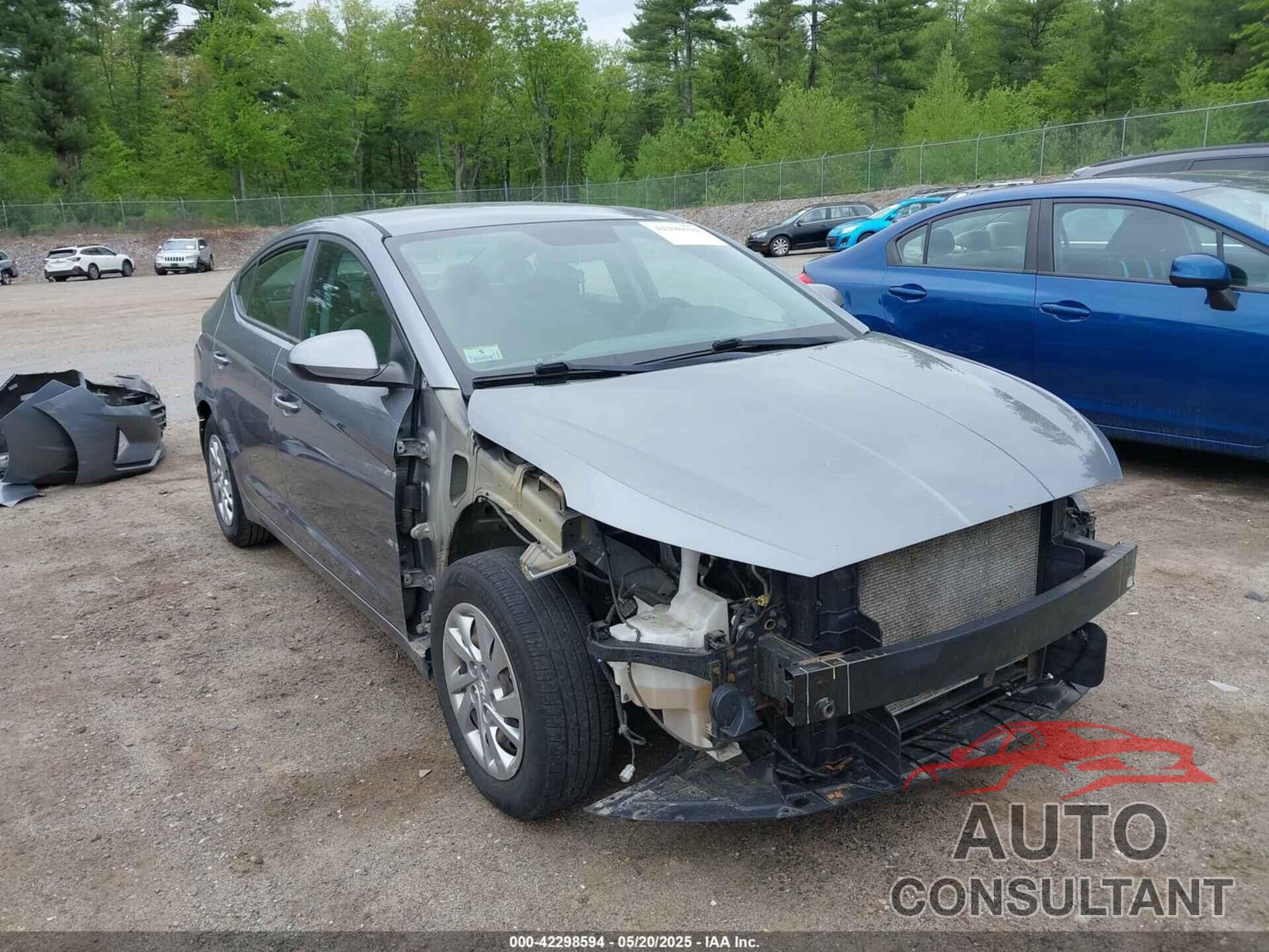 HYUNDAI ELANTRA 2019 - KMHD74LF4KU864786