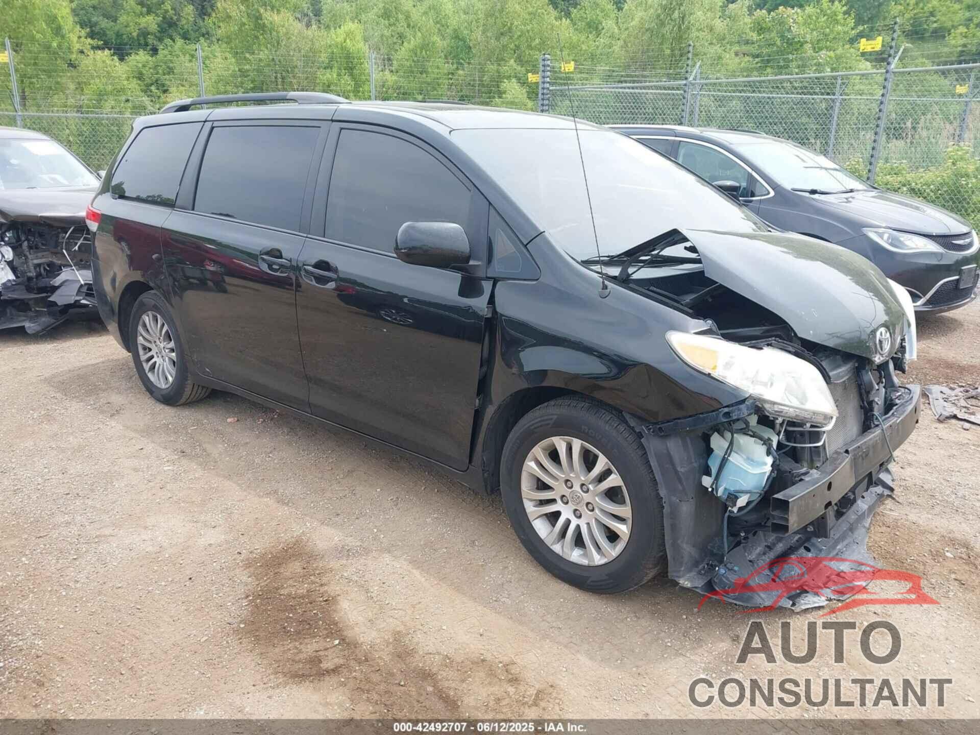 TOYOTA SIENNA 2014 - 5TDYK3DC4Ef415362