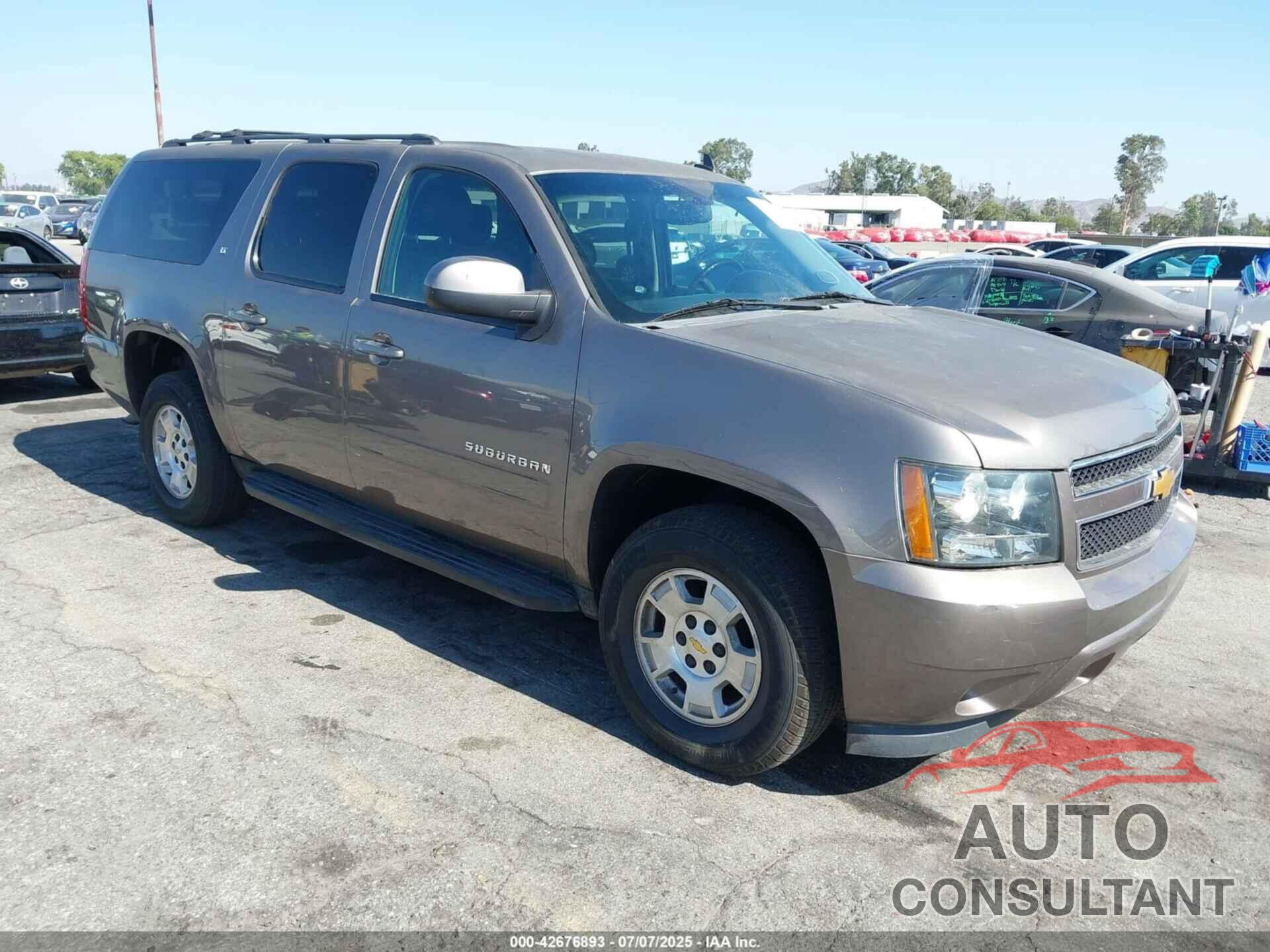 CHEVROLET SUBURBAN 1500 2011 - 1GNSKKE31BR135009