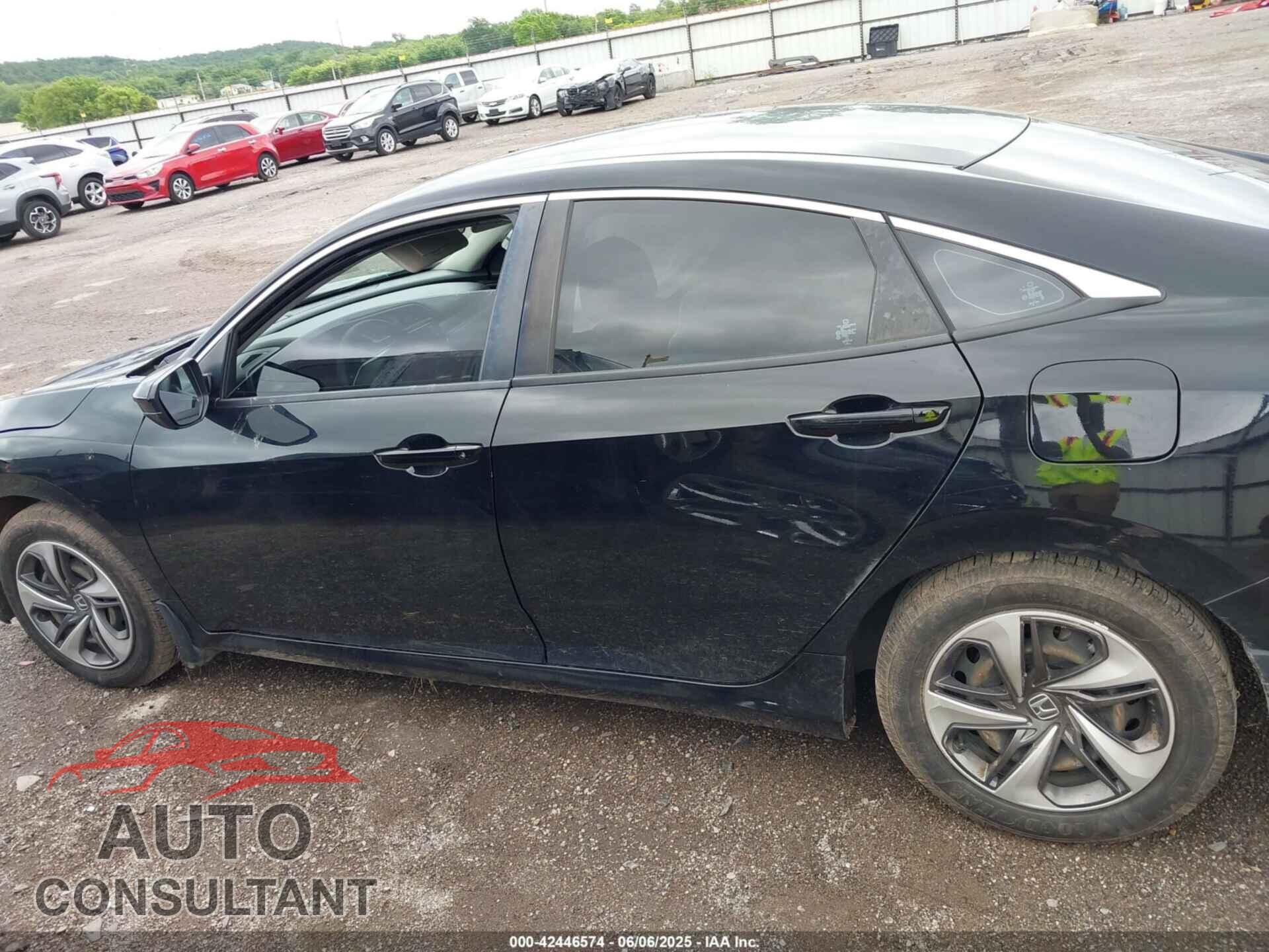 HONDA CIVIC 2019 - 19XFC2F69KE037101