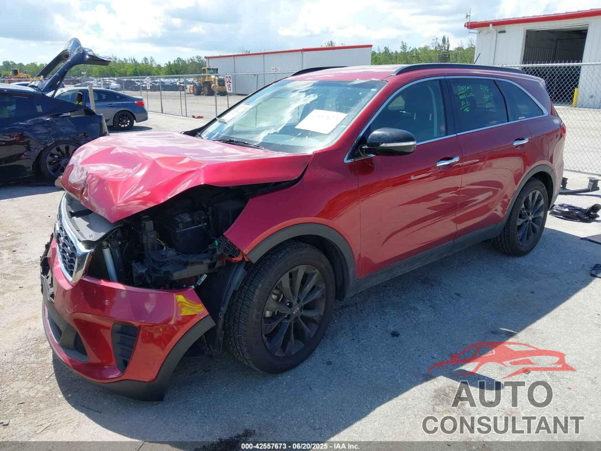 KIA SORENTO 2019 - 5XYPG4A54KG600304