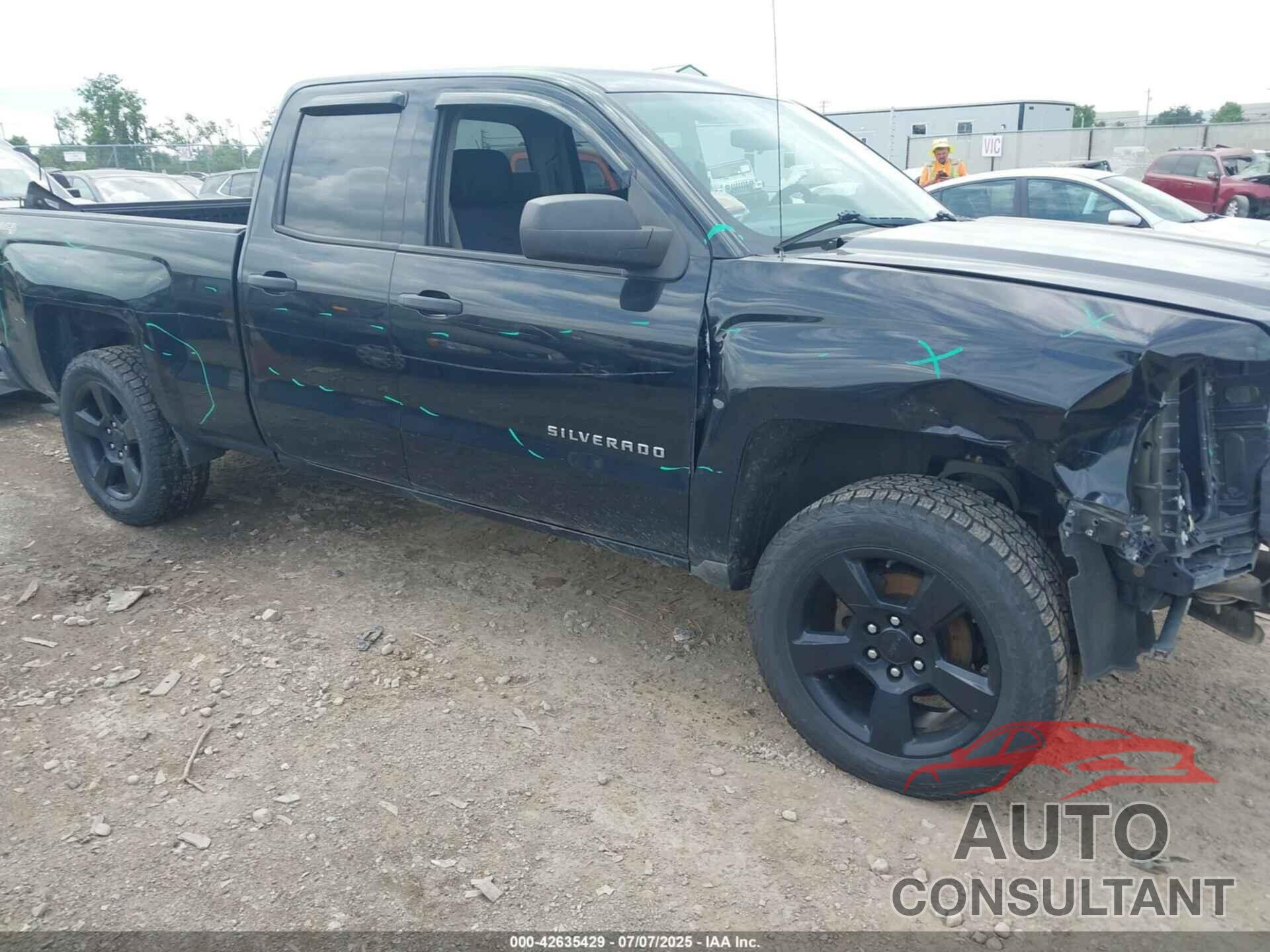 CHEVROLET SILVERADO 1500 2015 - 1GCVKPEH5FZ252256