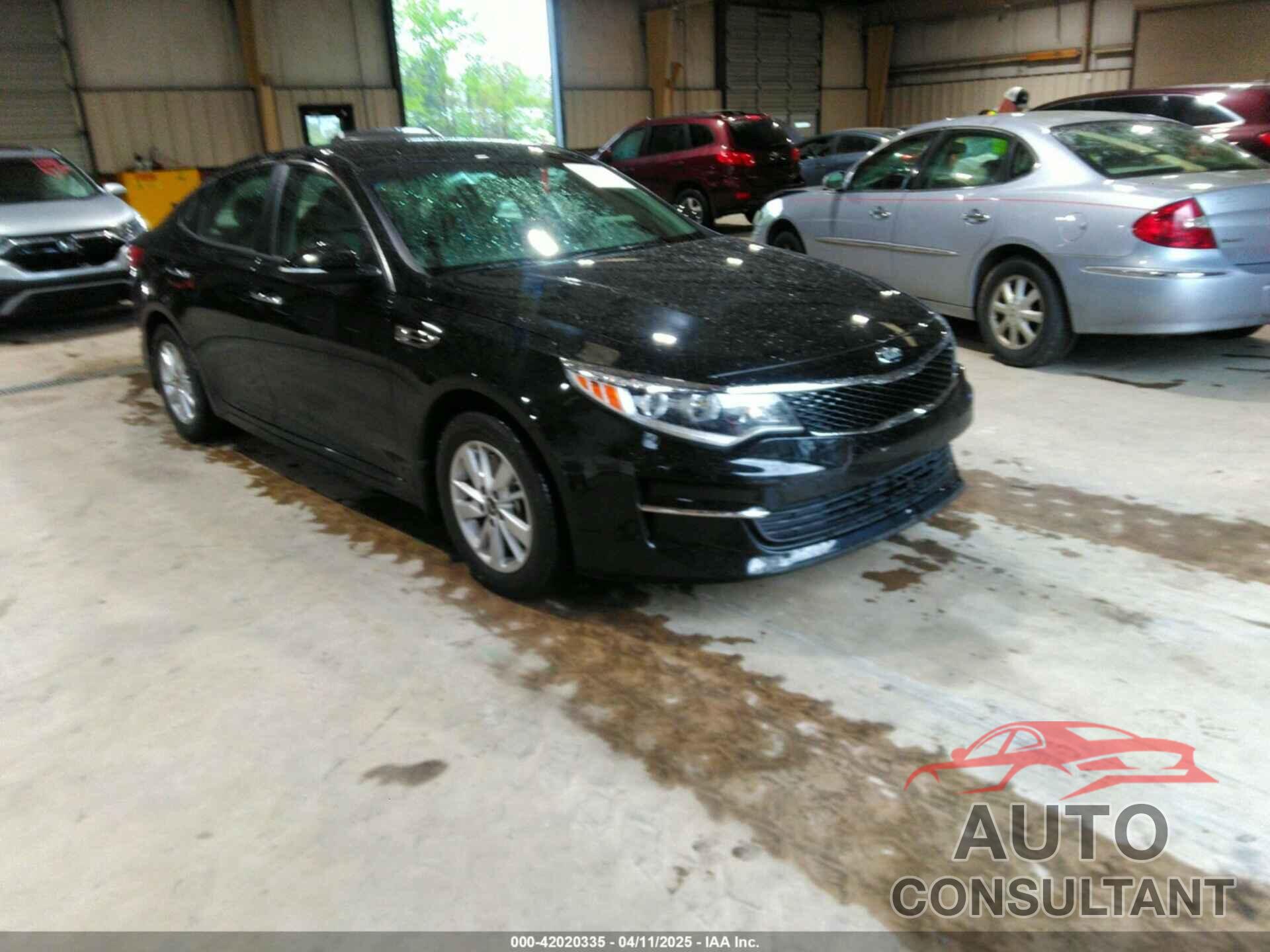 KIA OPTIMA 2017 - 5XXGT4L37HG177237