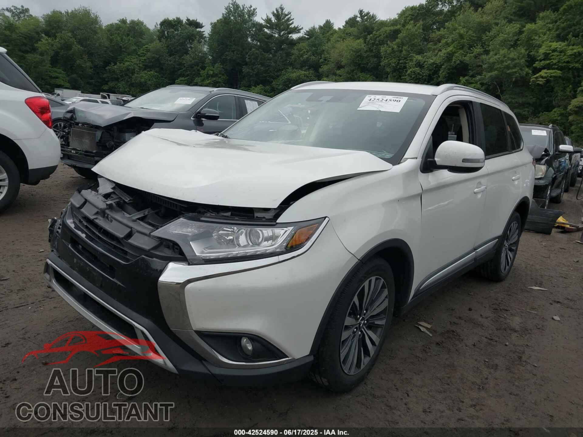 MITSUBISHI OUTLANDER 2020 - JA4AD3A37LZ040489