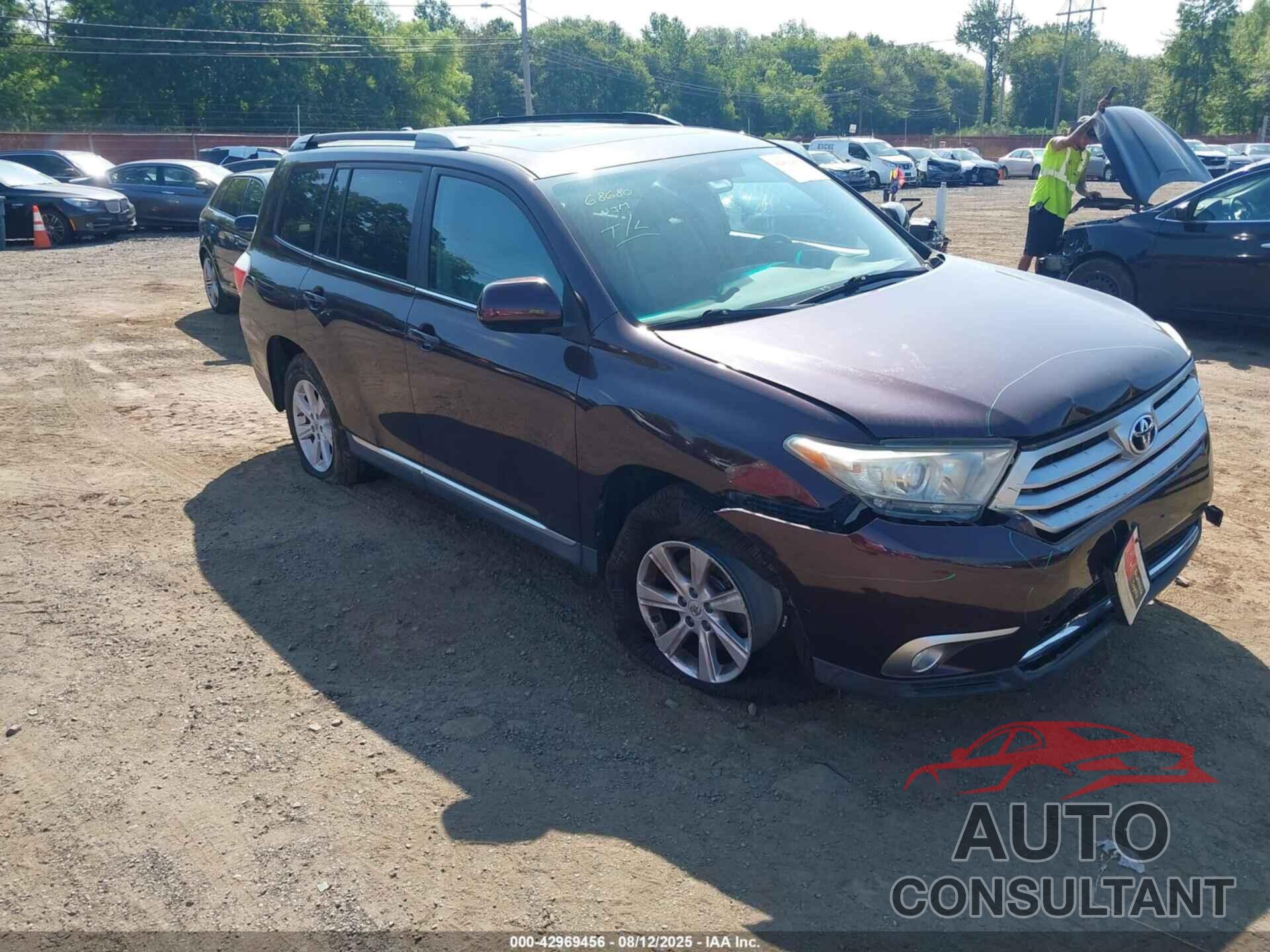 TOYOTA HIGHLANDER 2012 - 5TDBK3EH8CS169462
