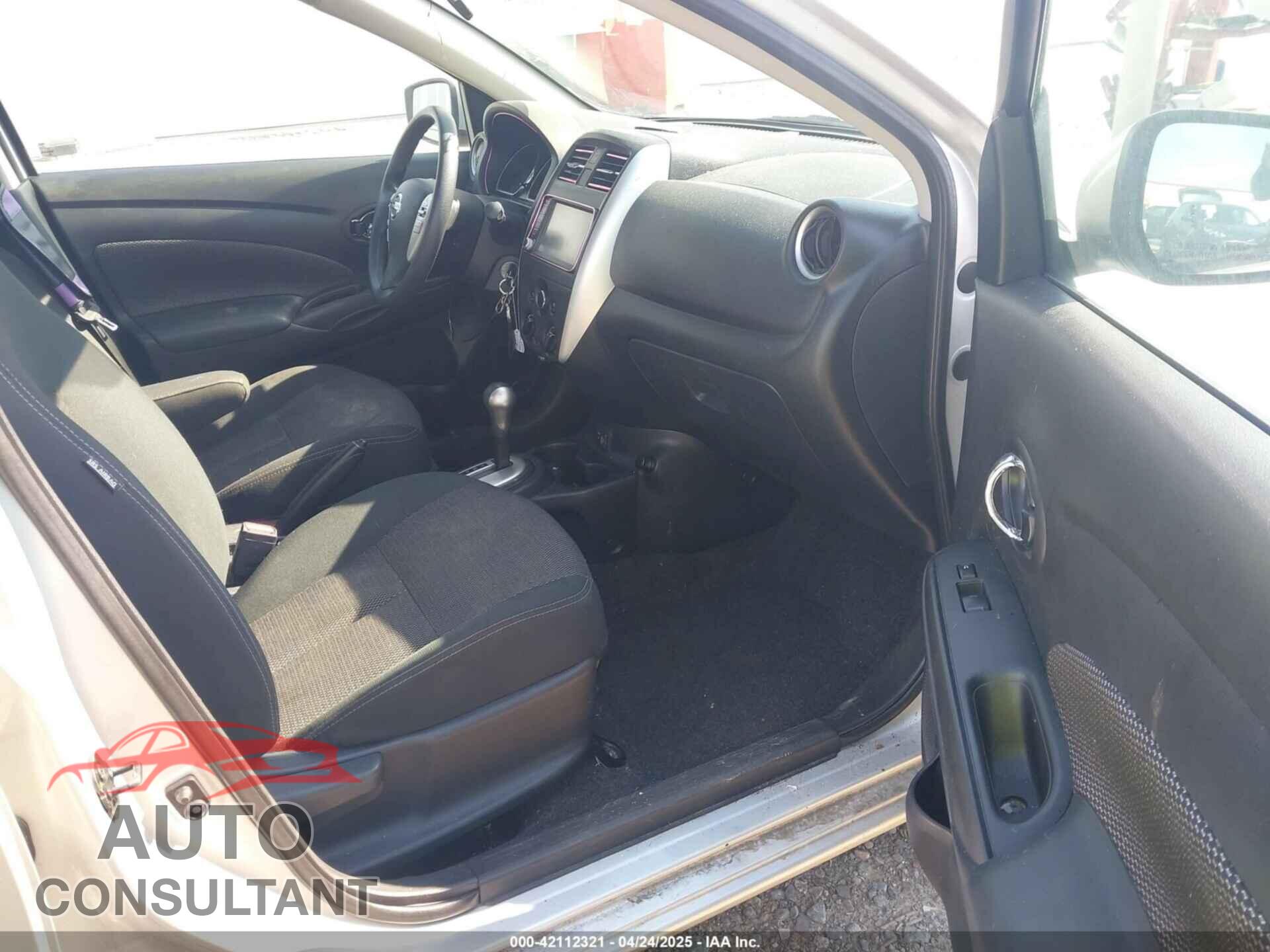 NISSAN VERSA 2019 - 3N1CN7AP3KL832766