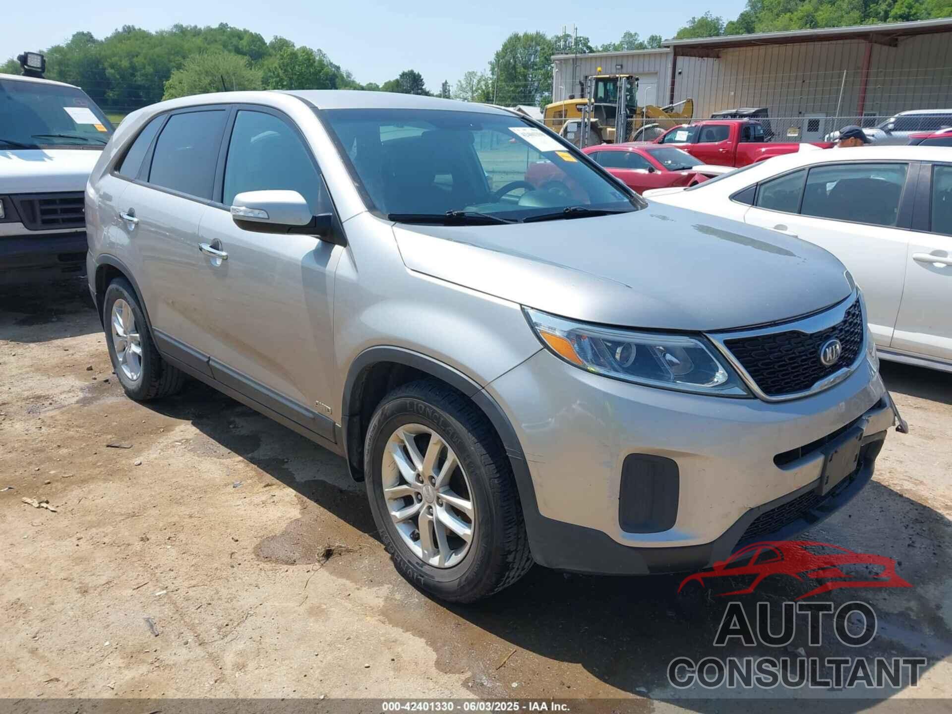KIA SORENTO 2015 - 5XYKTCA66FG605566
